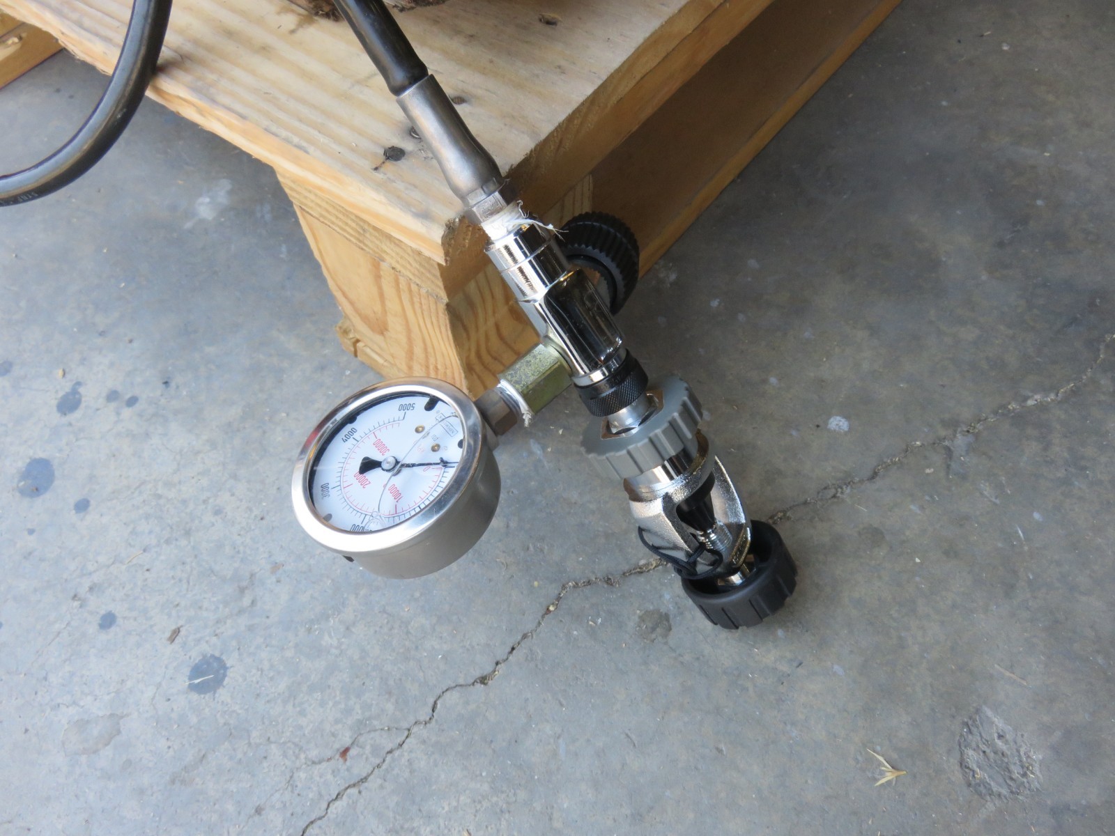 BAUER PORTABLE SCUBA COMPRESSOR GASOLINE POWERED 5HP