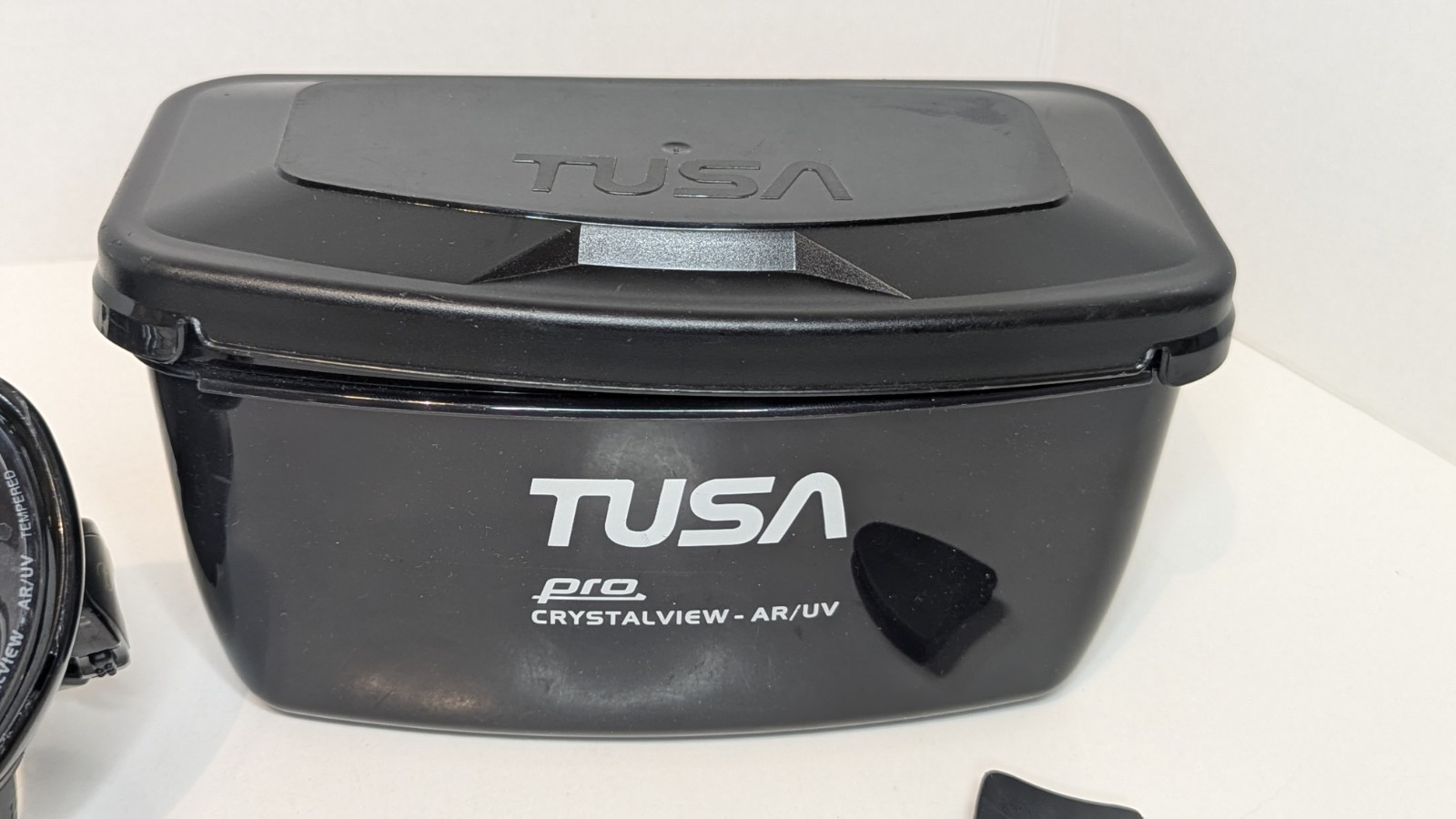TUSA Freedom One Pro Dive Mask – Black – Crystalview AR/UV M-211SQB