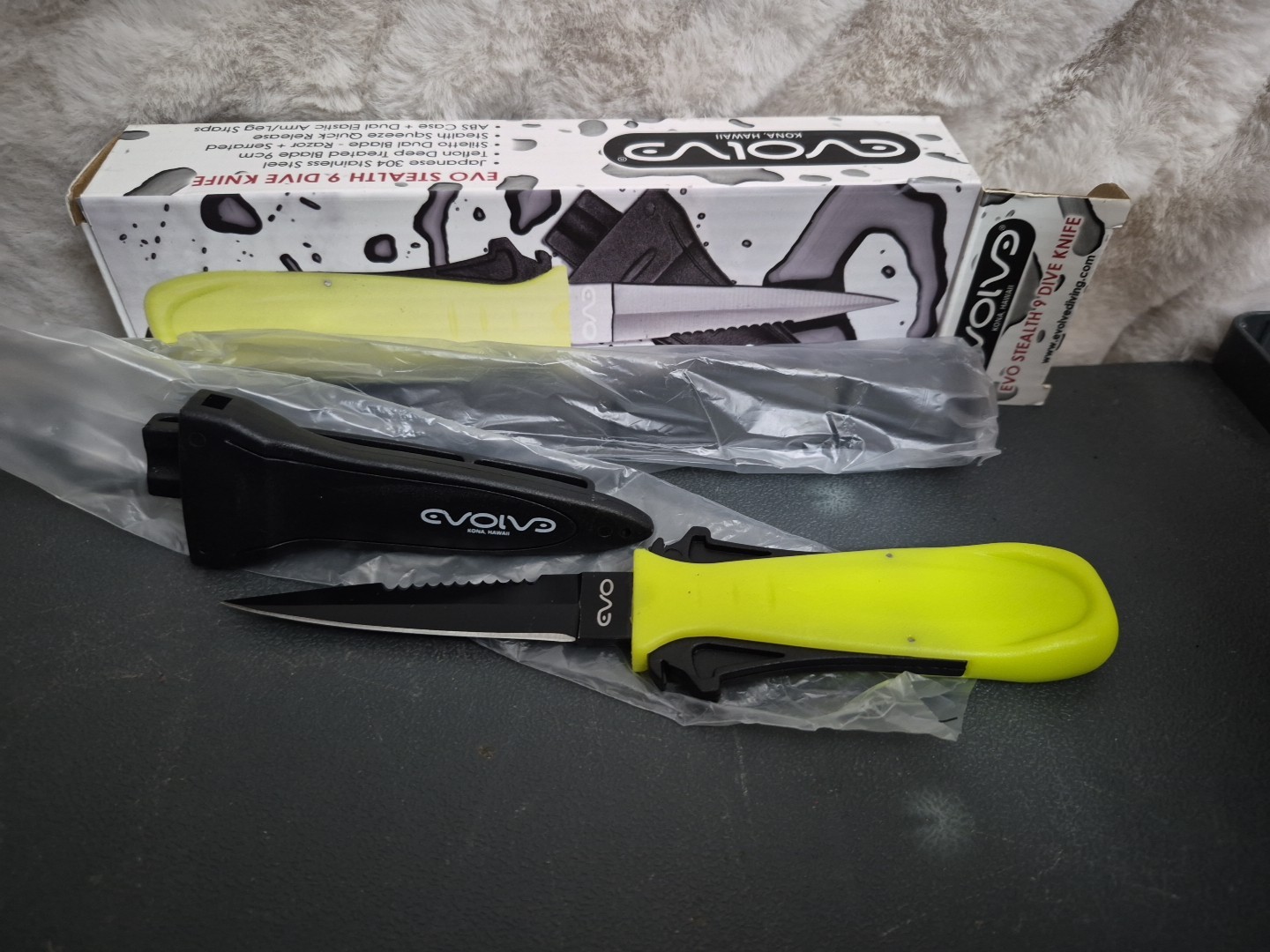 Evolve Diving Evo Stealth 9 Dive Knife 3.5″ Blade Neon Yellow / Black
