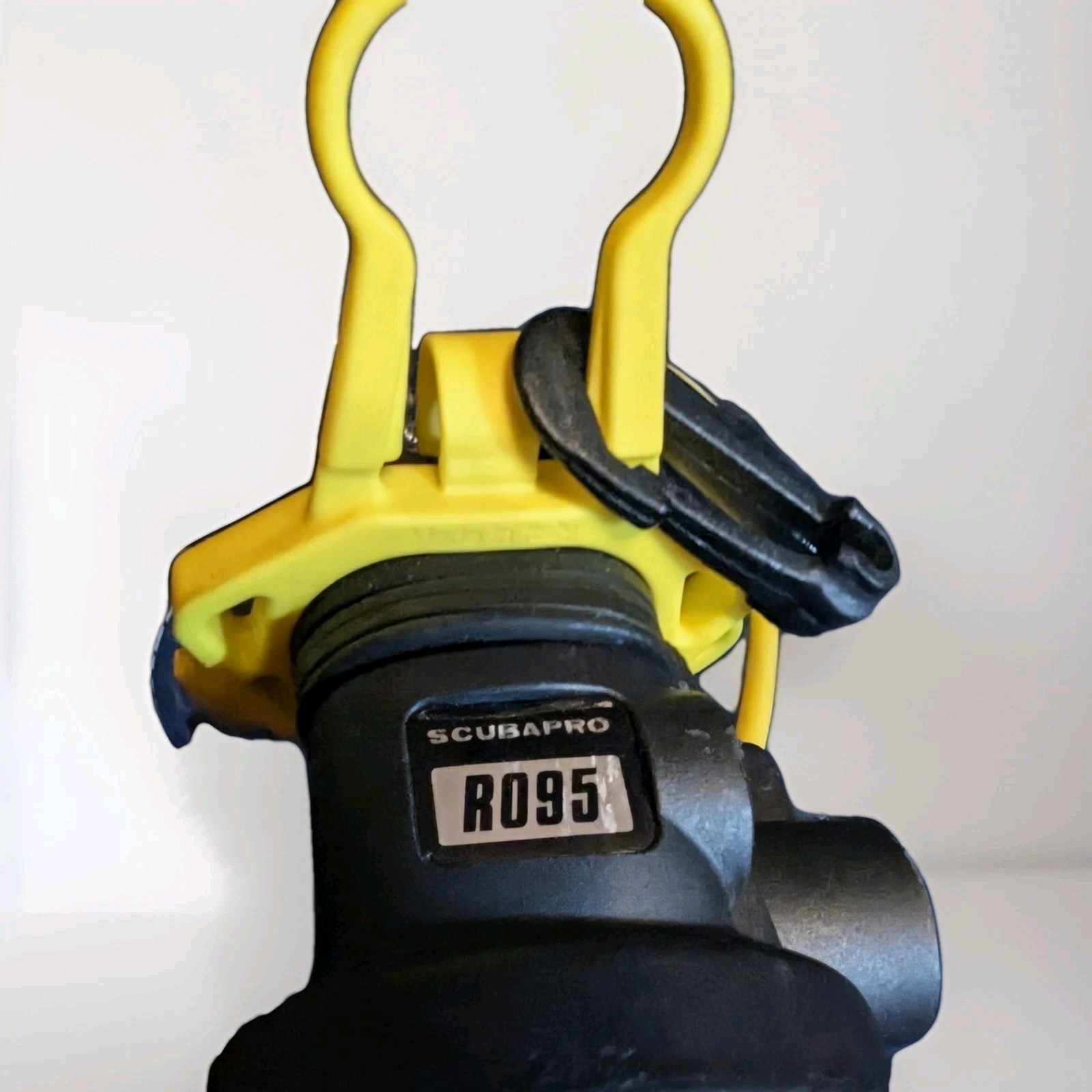 Scubapro MK11 S560 Regulator + R095, Dual bar/psi Guage Complete Octopus
