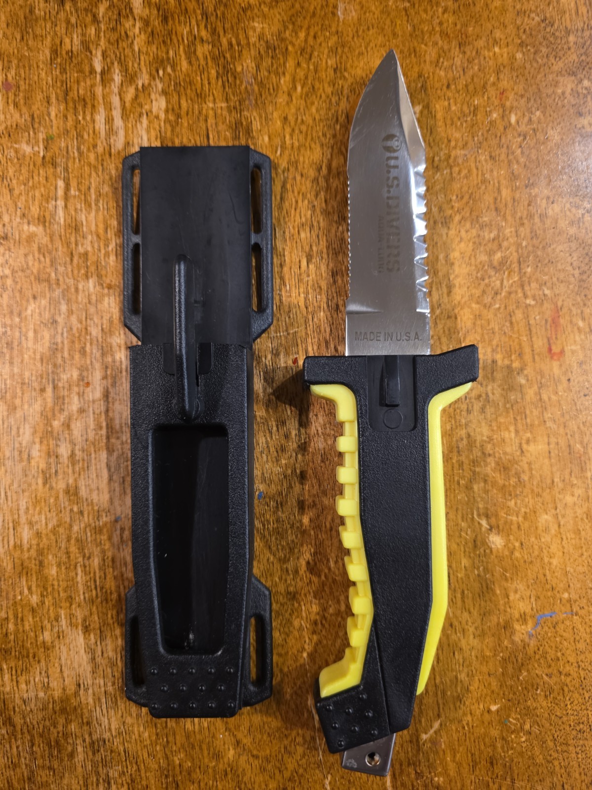U S Divers Aqua Lung Diving Knife with Sheath 4.5″ Blade