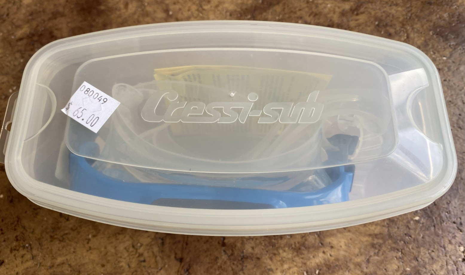 CRESSI Sub Diving Mask in Blue with Case and Instructions – Used Once