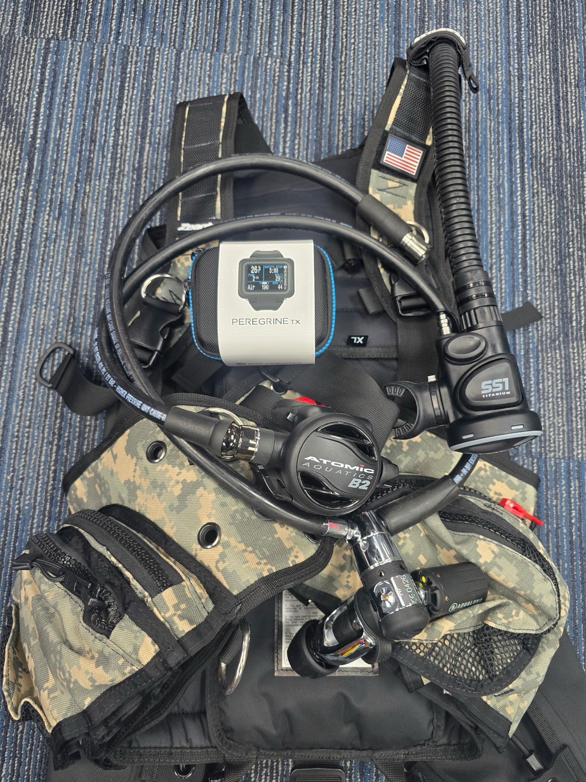 Atomic B2/Zeagle Stiletto Camo XL BCD W/ Titanium SS1/Peregrine W/aqualung Trans