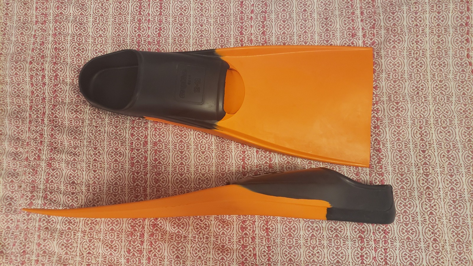 Full Face Snorkel Mask by Ocean Reef and Fins by Deep Blue PRISTINE CONDITION!!!