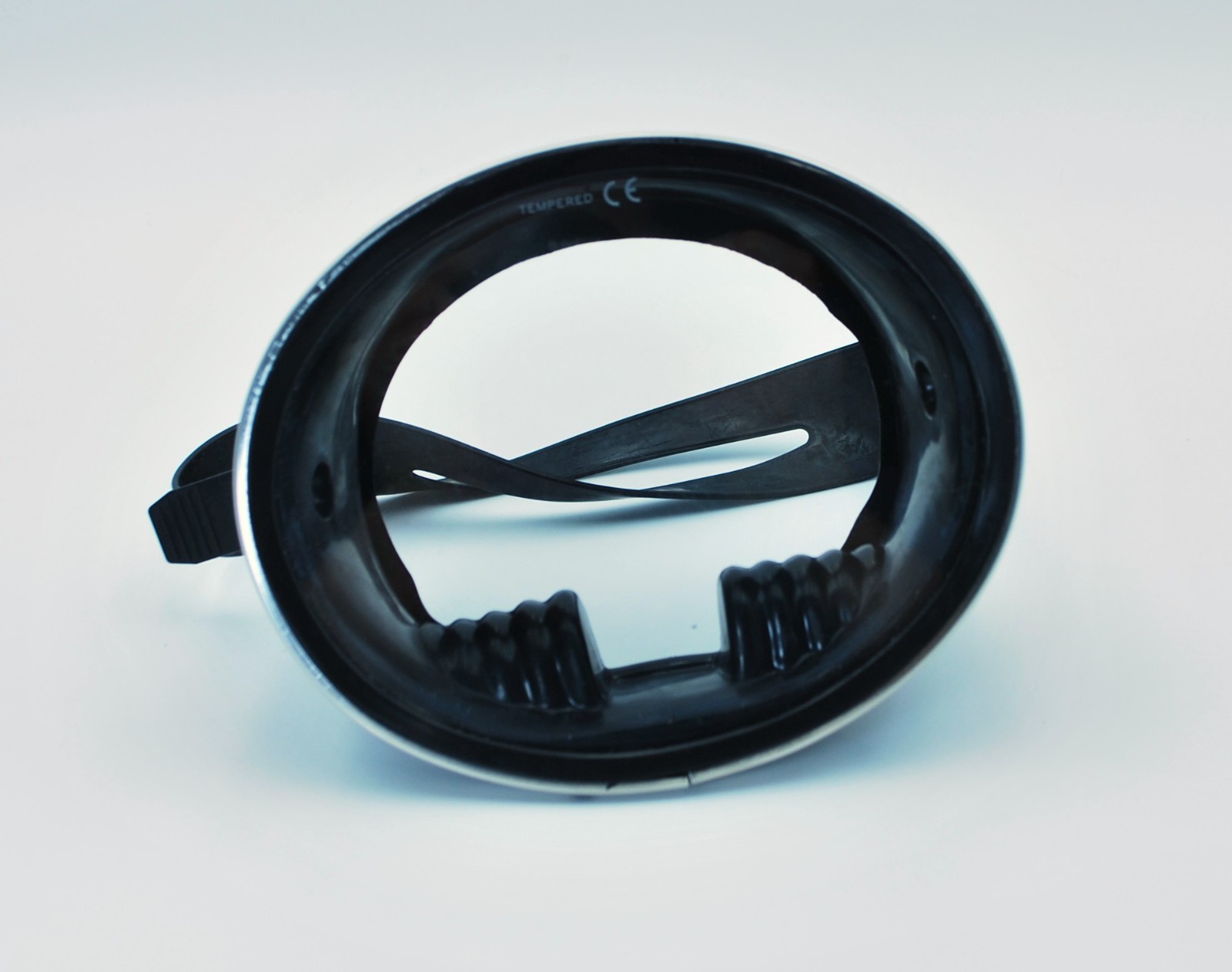 IST M27 Tortuga Traditional Oval Single Lens Mask
