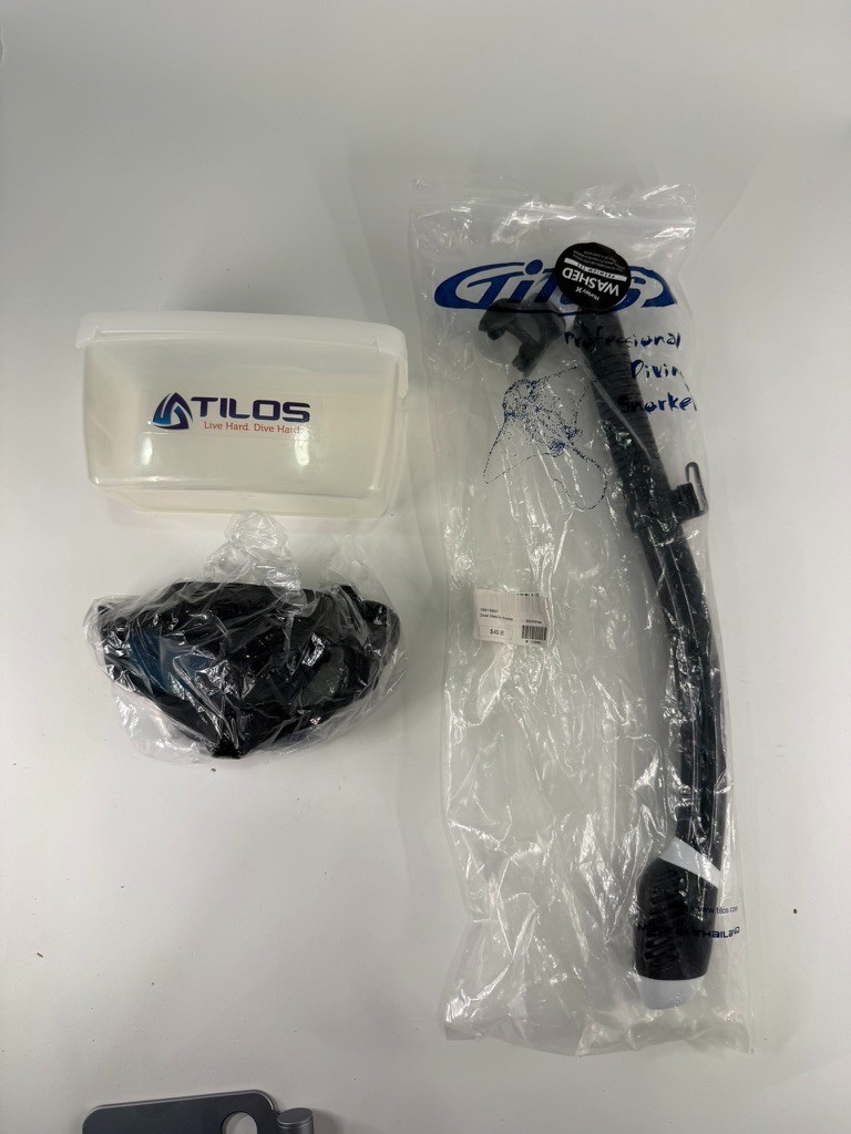 Tilos Frameless Flex Scuba Mask & Sleek Dry Snorkel Set – Black – Used Once