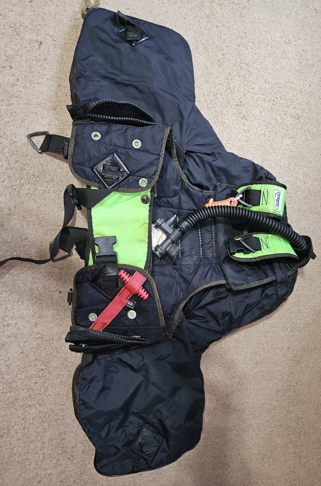 Scuba Gear Lot/Bundle: BCD Vest, Regs, Gauge, tank, Fins, Wetsuits, Mask, Gloves