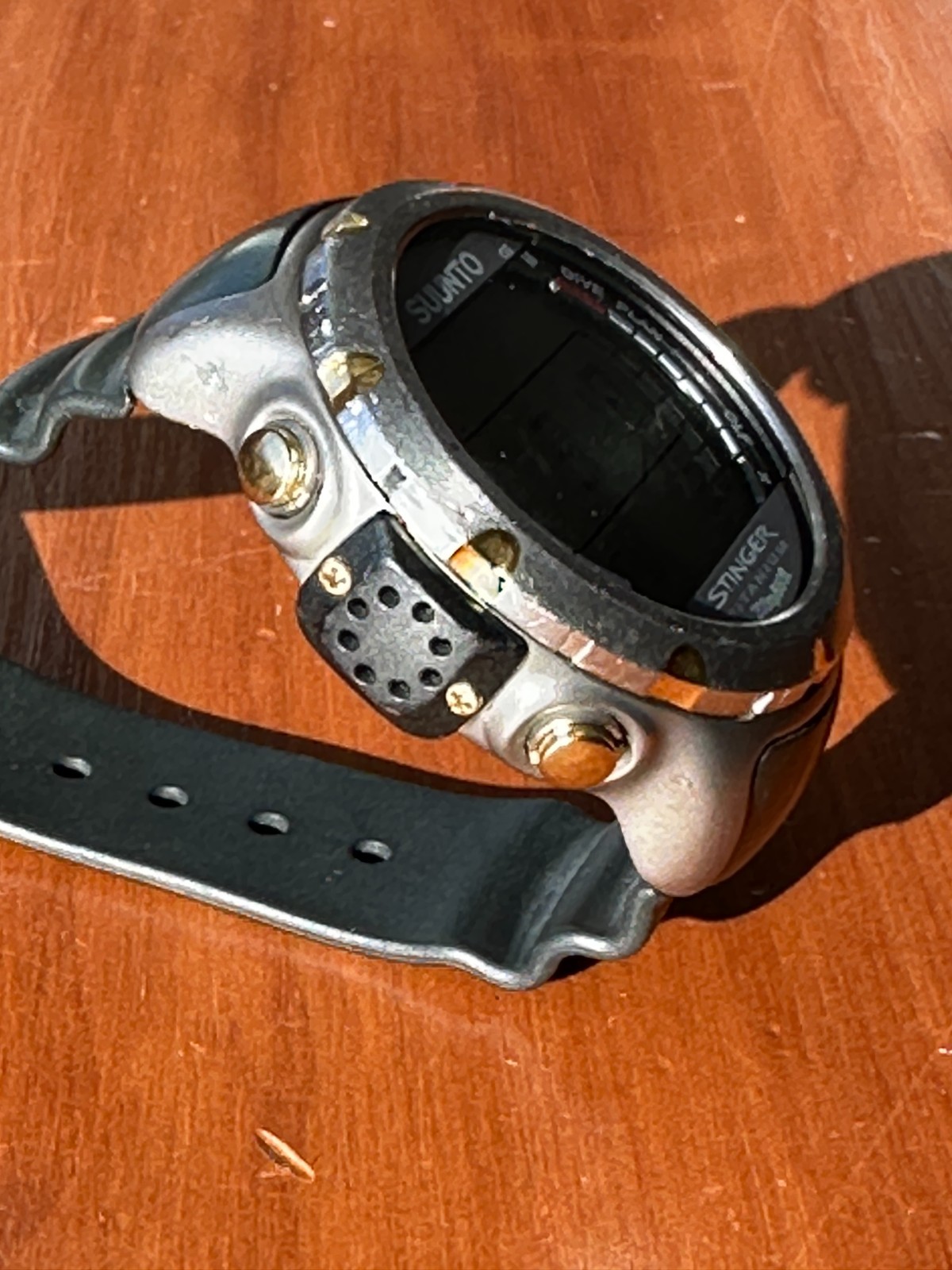 Suunto Stinger Titanium Watch and Scuba Dive Computer. Scuba Diving Computer.