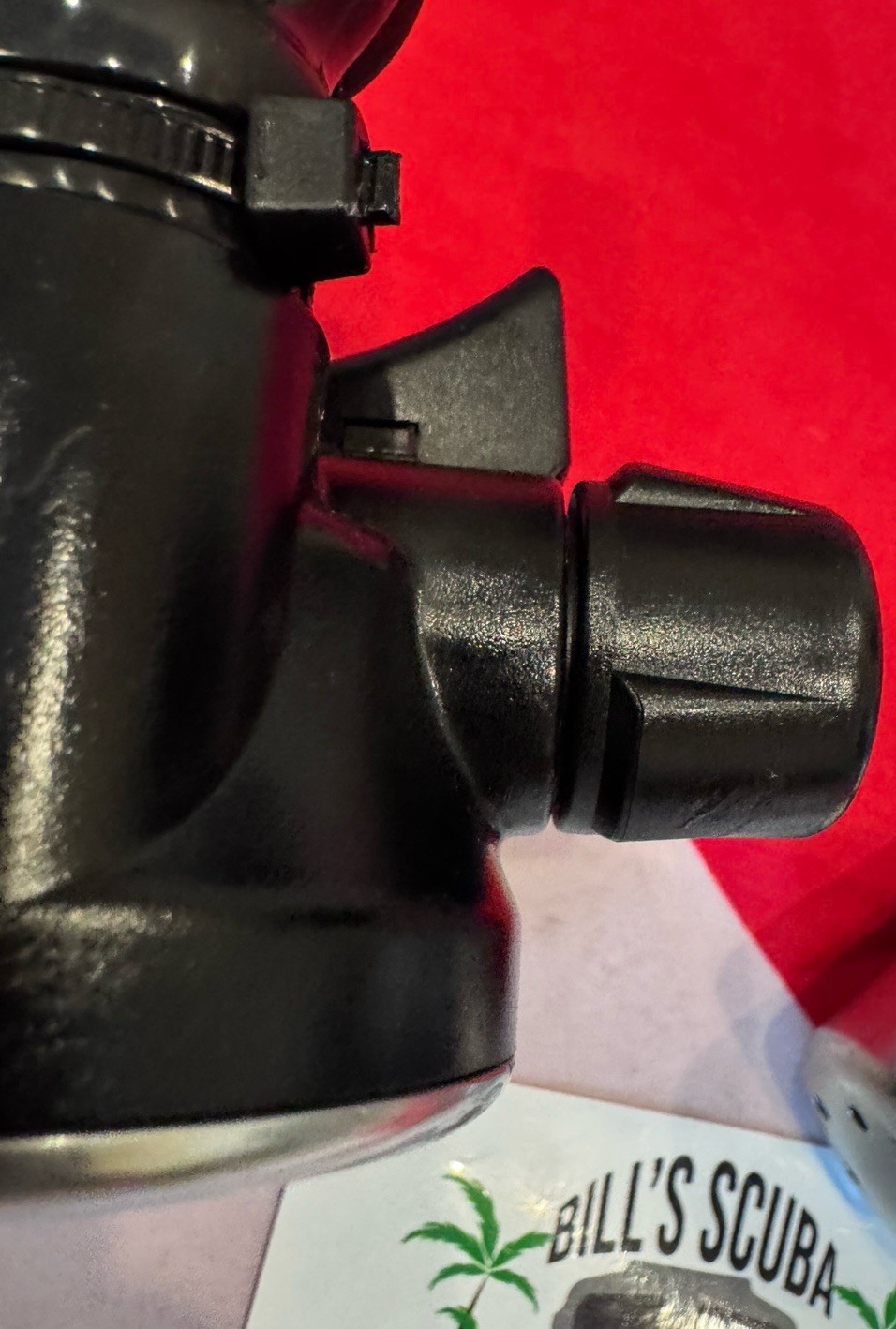 GENESIS GS2000 SCUBA REGULATOR AWESOME SOLID REG IN NICE CONDITION 2 AVAILABLE!