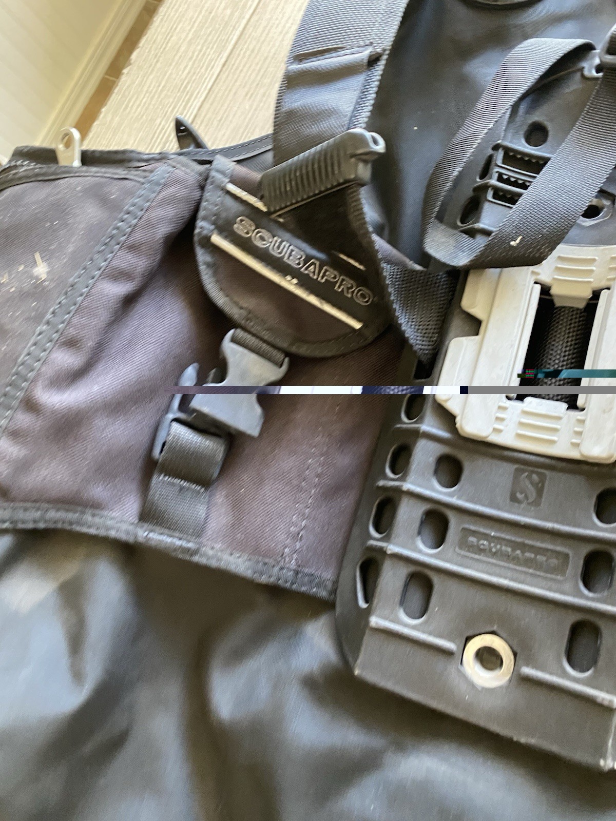 Scubapro Glide Plus LARGE BCD w/ Air 2 + MK17/X650 Regulator Set
