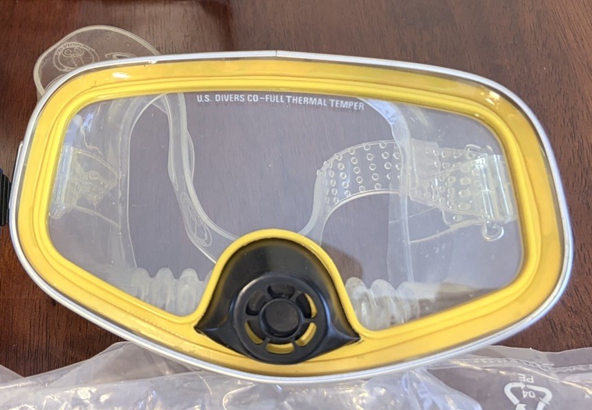 Divers Lot Aqua-Lung Snorkel Mask Cordaflex Long blade Fin 10.5-11.5 Safety Vest