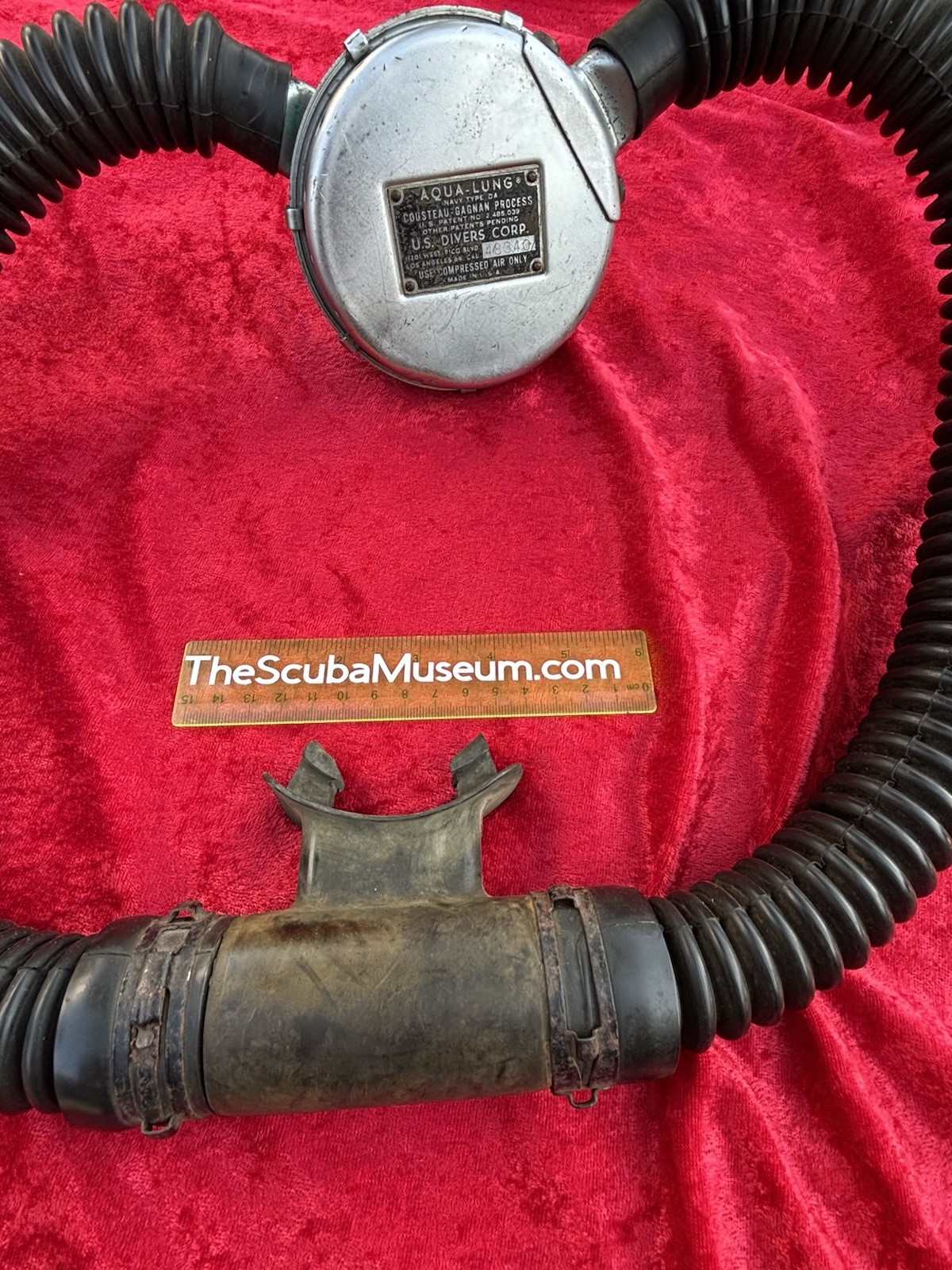 Vintage US Divers Navy Type DA Double Hose Scuba Regulator vintage scuba