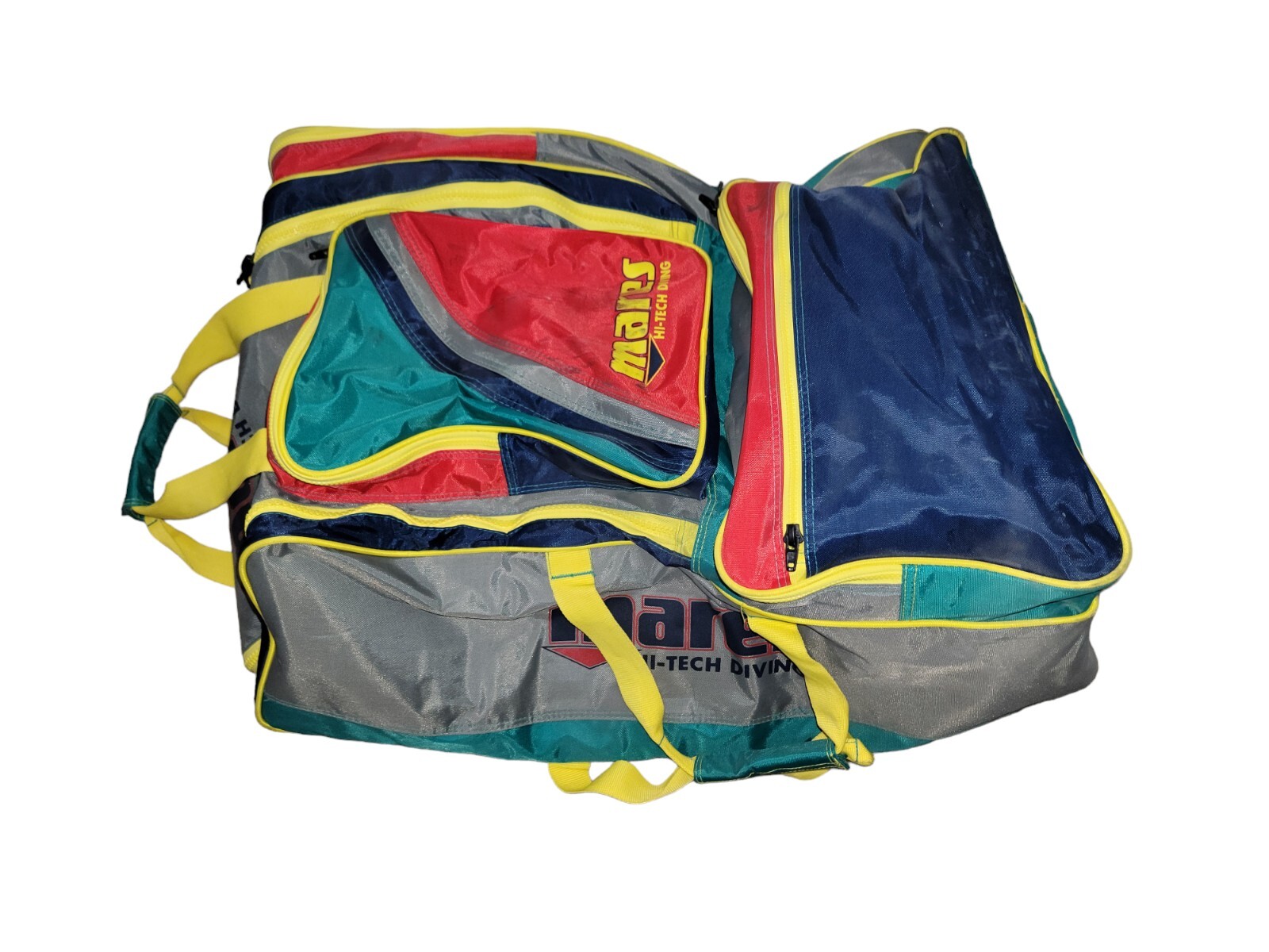 Mares Scuba Diving Equipment Rolling Bag XL 27″ Multicolor