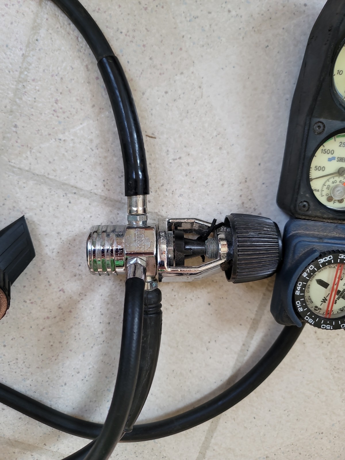 Sherwood Brut Scuba Regulator Set w/ Octopus & US Divers DS 3 Dive Computer