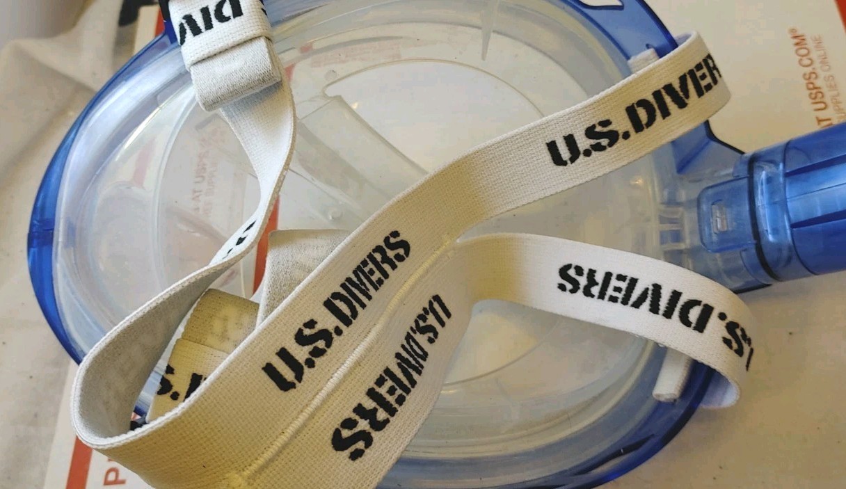 U.S. Divers Adult Small/Medium S/M Full Over The Face Mask Snorkeling Swimming