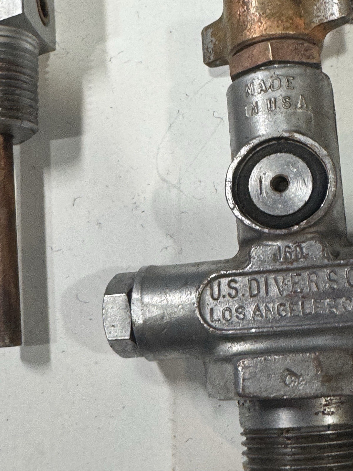 VINTAGE ANTIQUE SCUBA GEAR J-VALVE DOUBLES AS-IS 5 PIECES. FREE SHIPPING!!