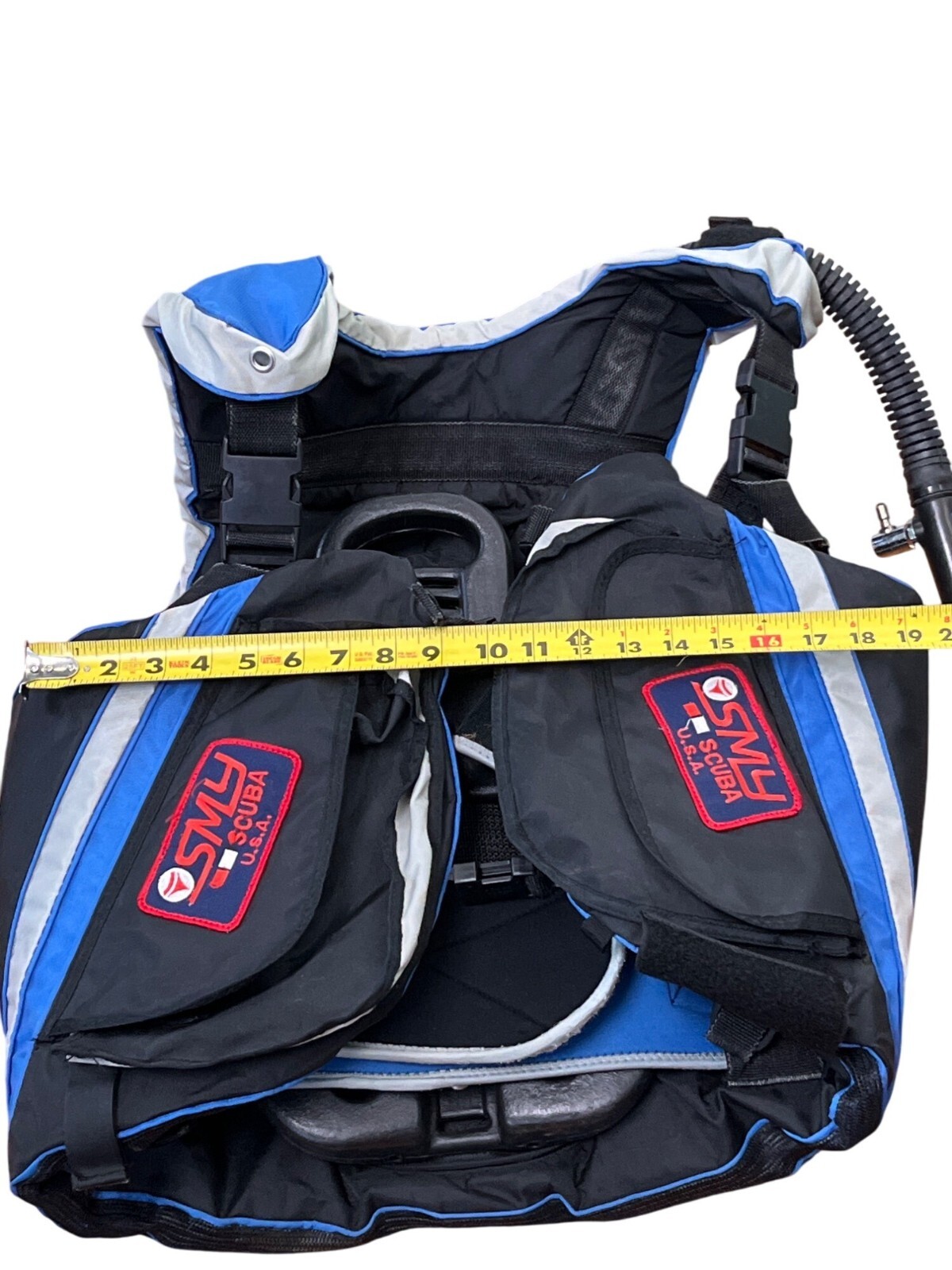 SMY Scuba U.S.A. Buoyancy Compensator Vest Large 45 Lbs Capacity Black & Blue