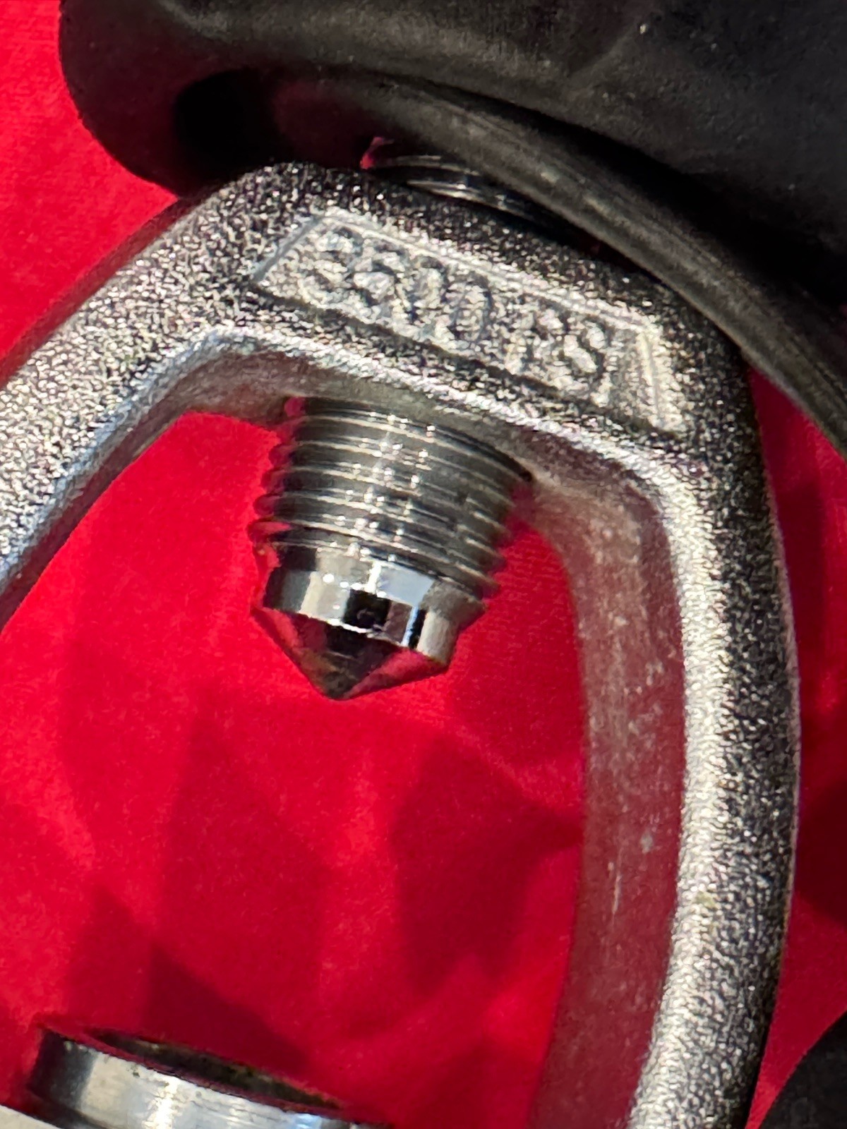 GENESIS GS2000 SCUBA REGULATOR AWESOME SOLID REG IN NICE CONDITION 2 AVAILABLE!