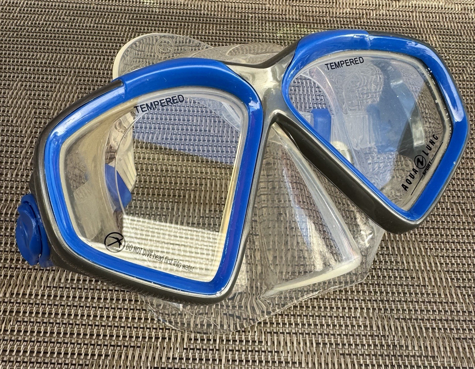 Aqua Lung Sport Pro Series Adults Snorkeling Set Size Medium Mens US 7–10 Clean