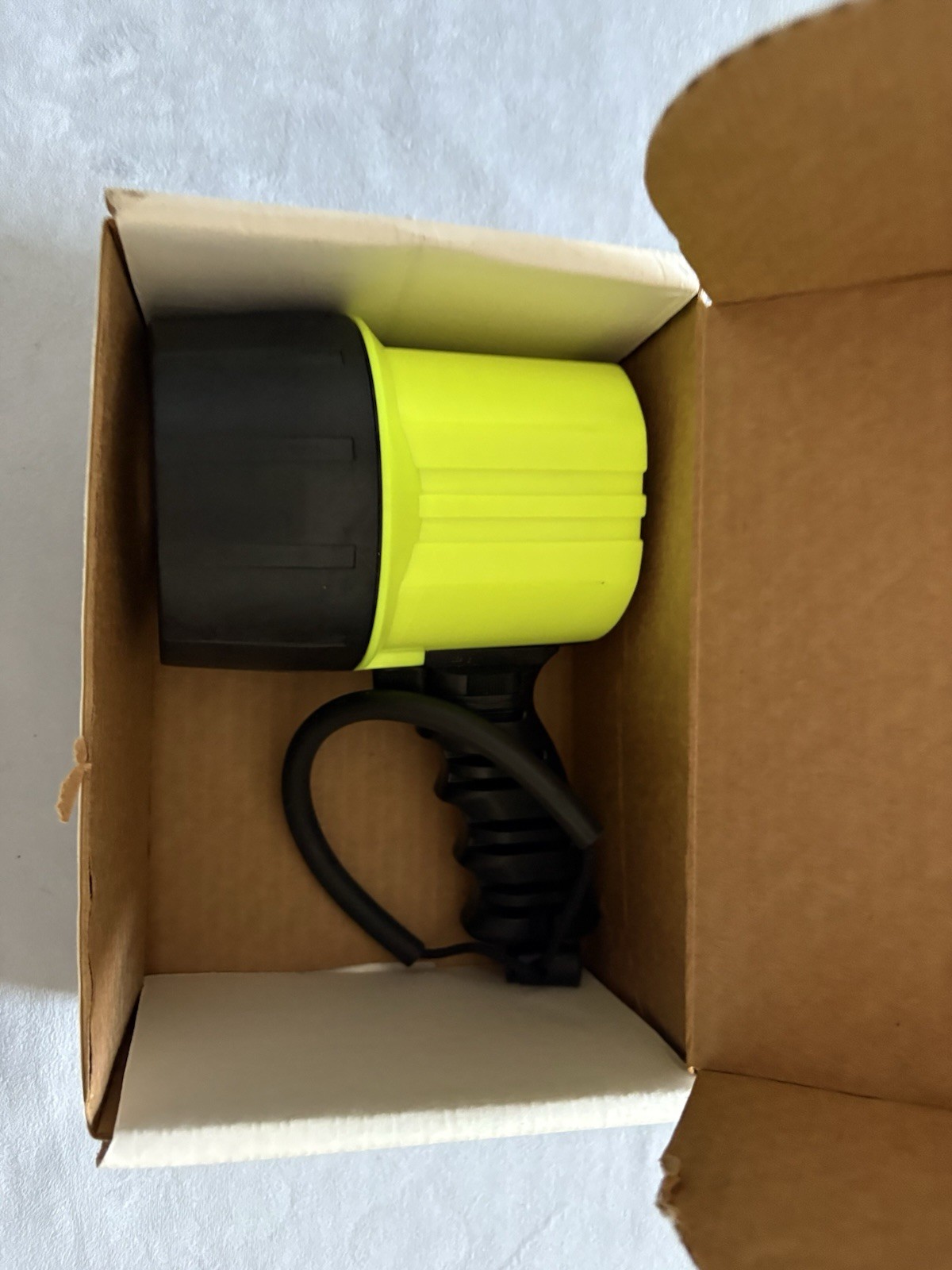 Princeton Tectonics Tec4000 Scuba Diving Flashlight 1500 Feet Pistol Grip