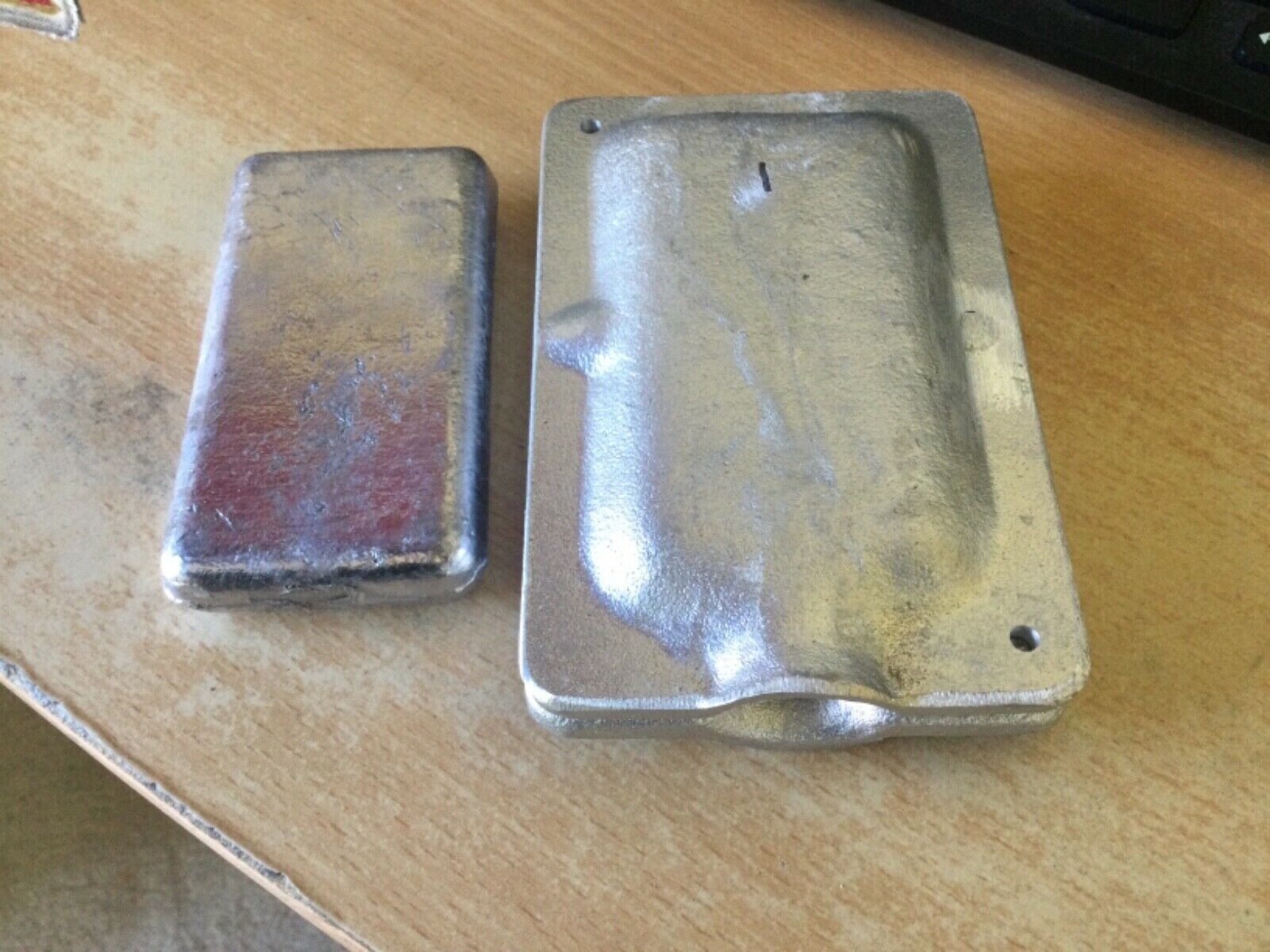 scuba Divers lead weight mould ,pocket type ……965 gms