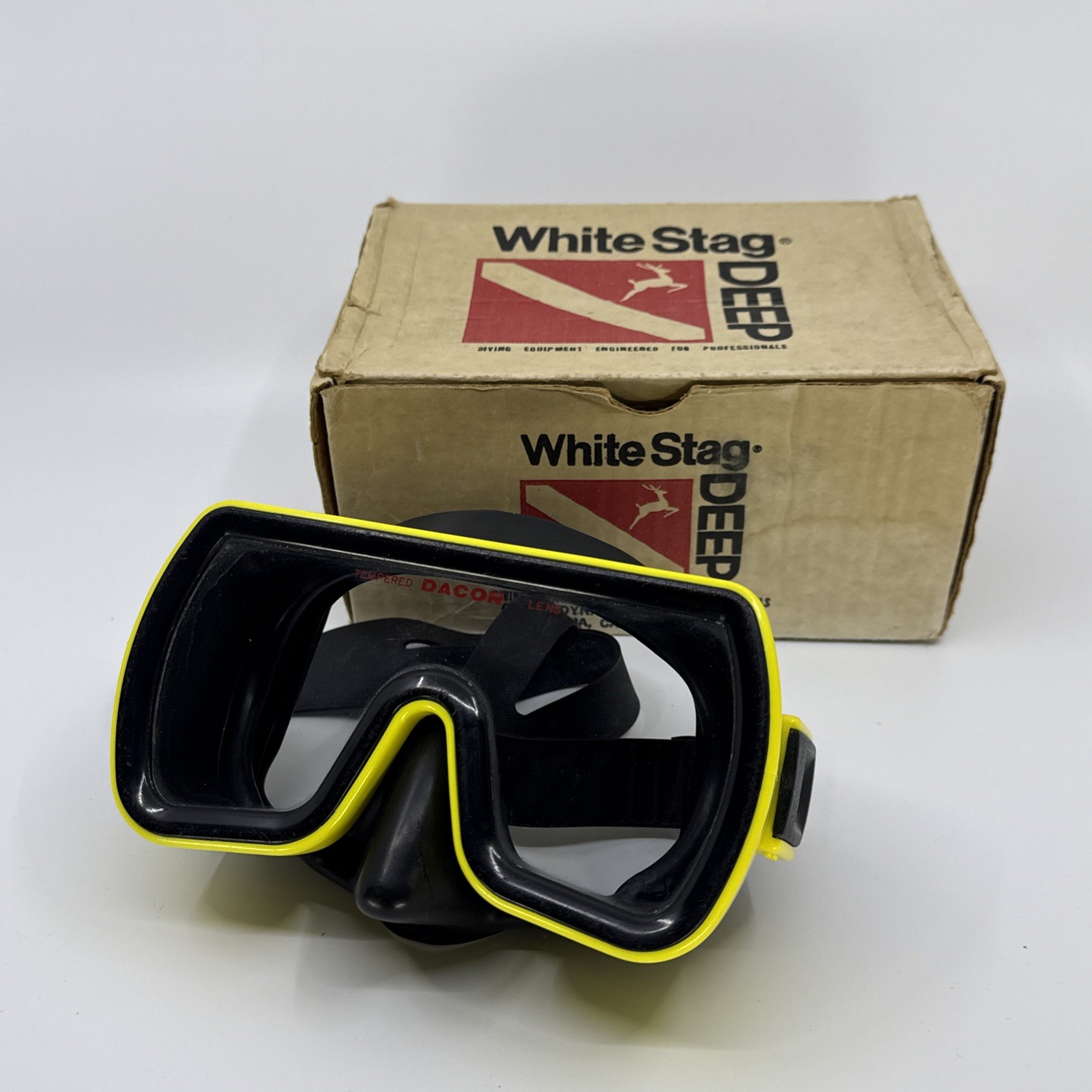 Dacor Diving Mask Tempered Glass Lens Neon Frame Vintage Scuba Diving