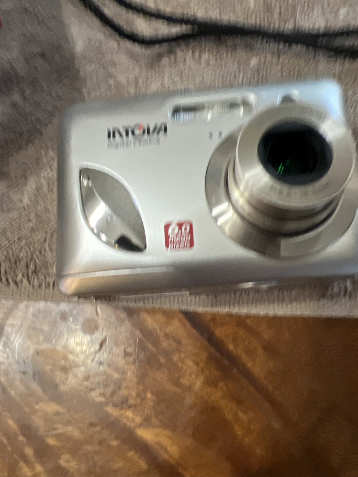 Intova IC-600 Digital Sports Camera case 6.0MP 2.4″ LCD Underwater Waterproof