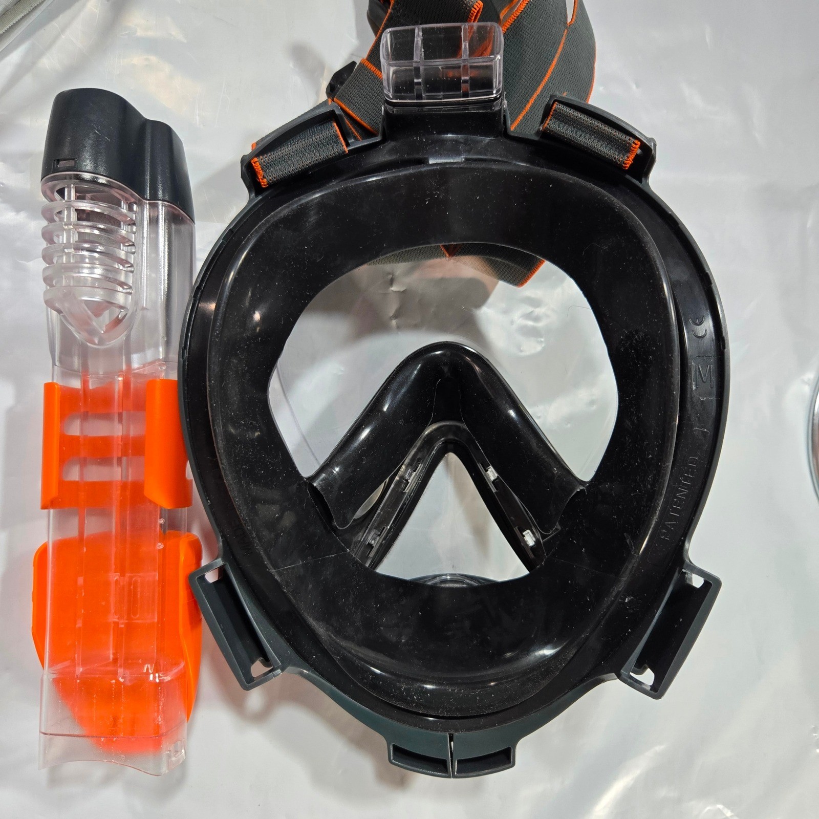 Ocean Reef Aria QR+ Full Face Snorkel Mask Black Orange Medium Large with Case