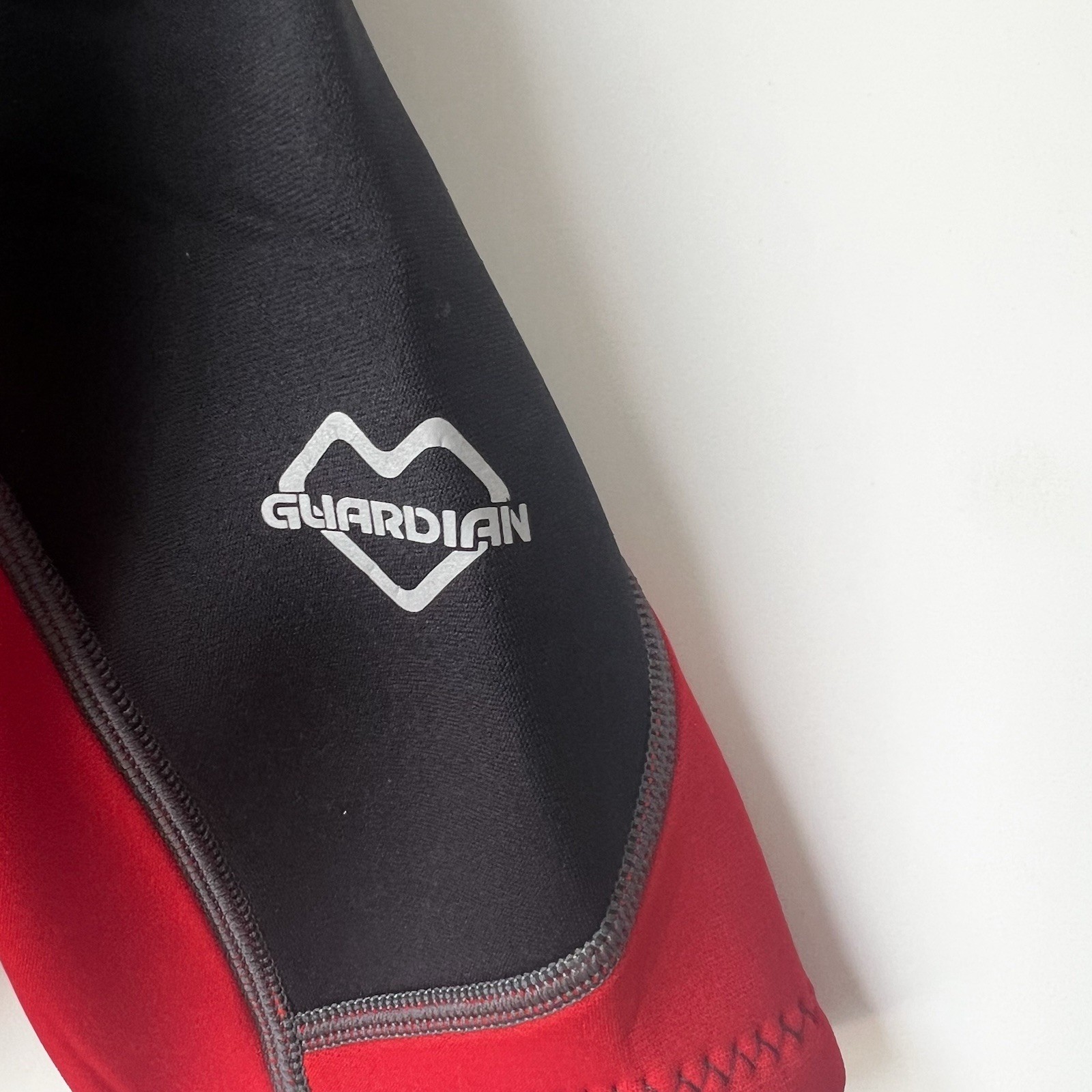 Herto Guardian Womens 14 Black Red Front Zip Wetsuit Water Sports Scuba NEW TAG