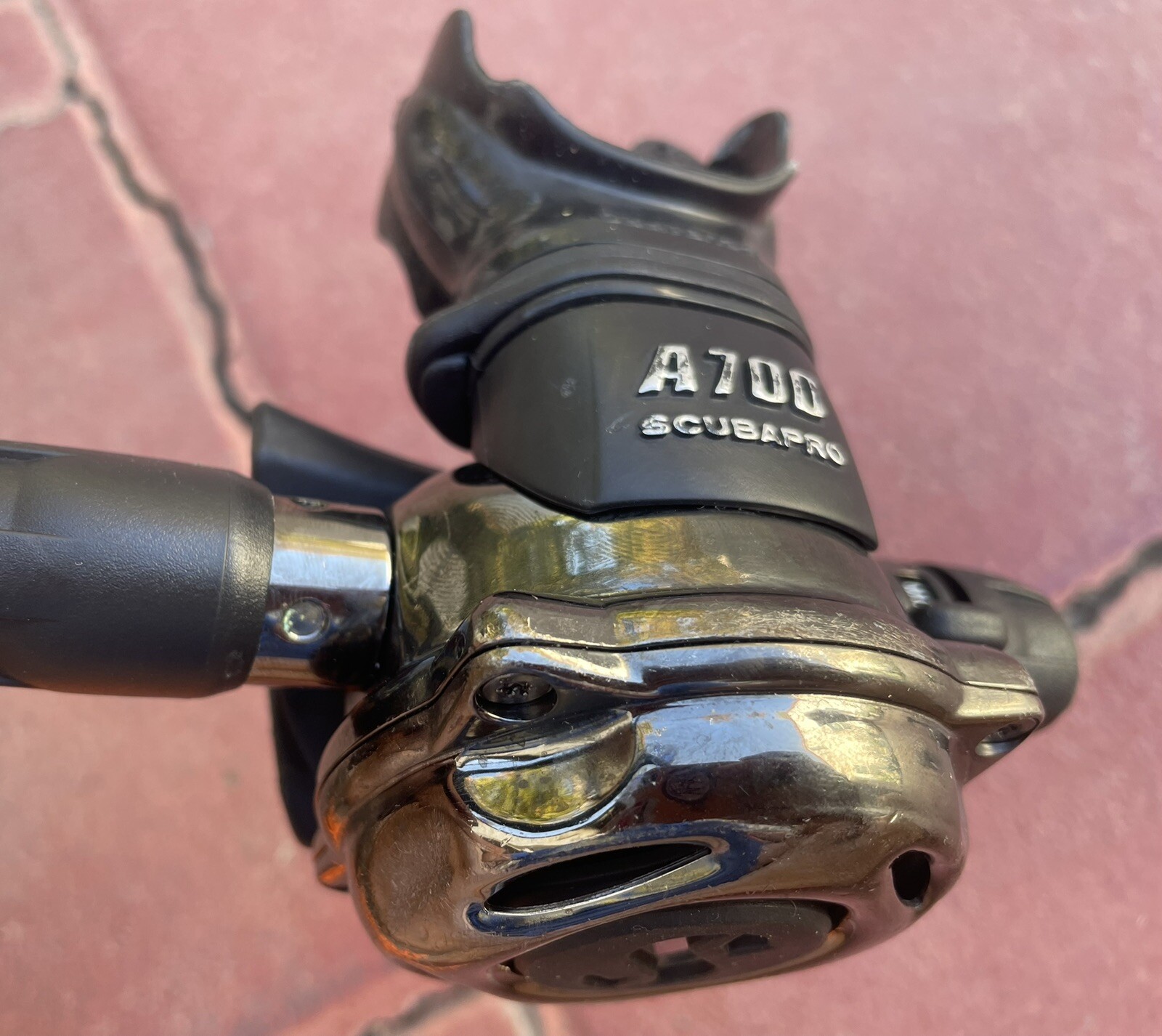 Scubapro 🇺🇸 MK25 A700 Black-Tech Regulator Set W/Titanium Yoke/A-clamp