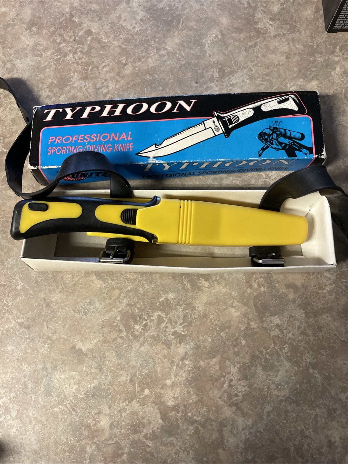 United Cutlery Typhoon professional sport/diving knife UC672
