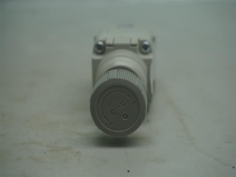 SMC IR1000-01-A IR100001A Regulator 30 Days Warranty Expedited Shipping