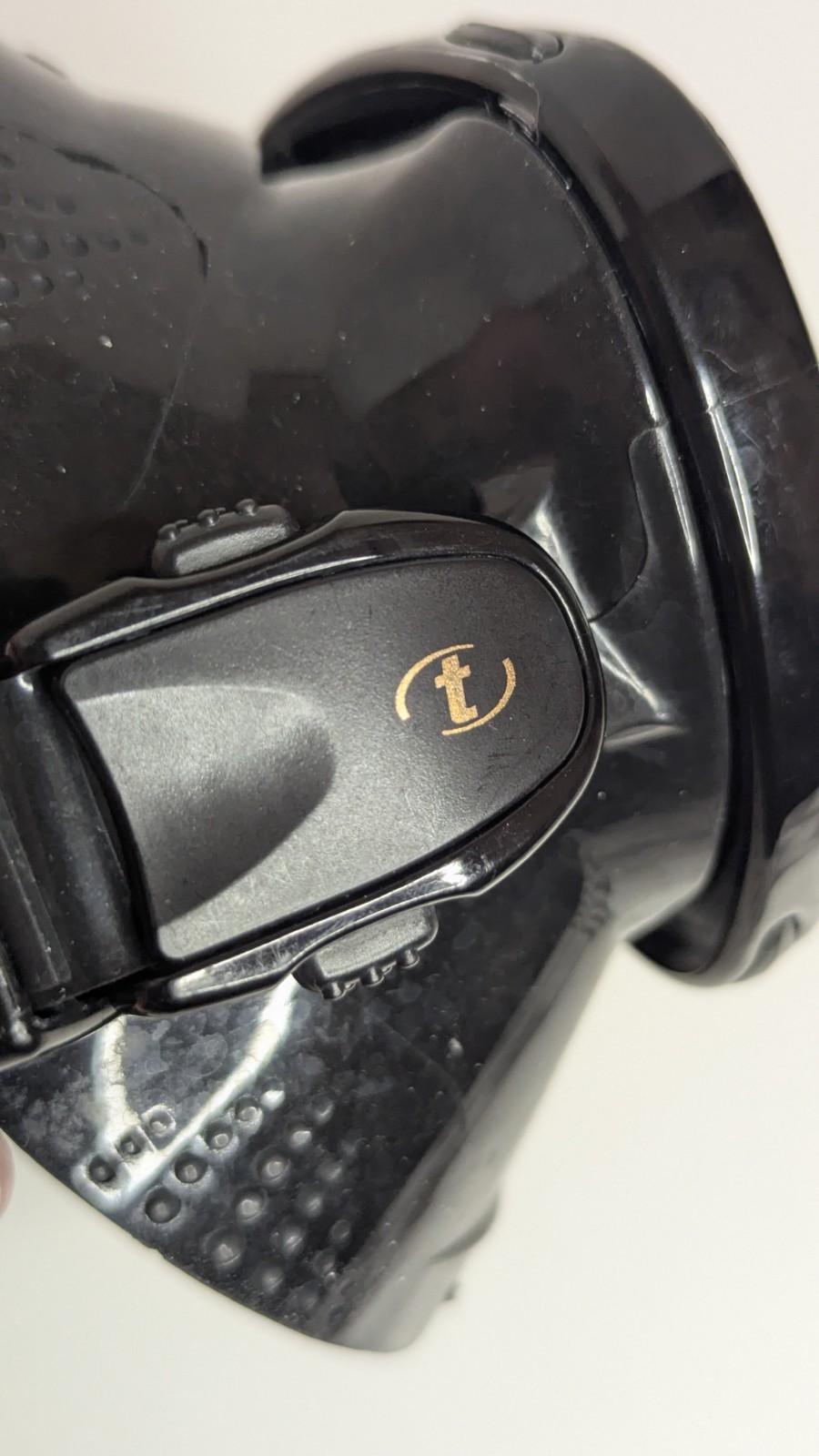 TUSA Freedom One Pro Dive Mask – Black – Crystalview AR/UV M-211SQB