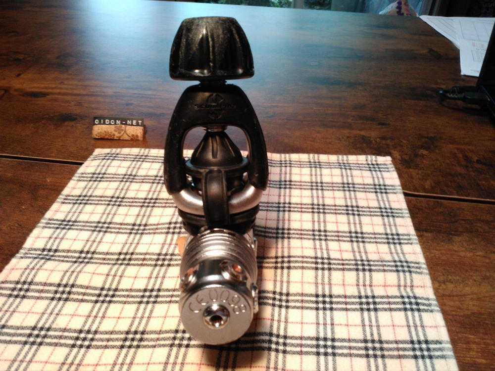 Scubapro MK25 / 10021 Regulator First Stage, Pressure checked; no air leaks