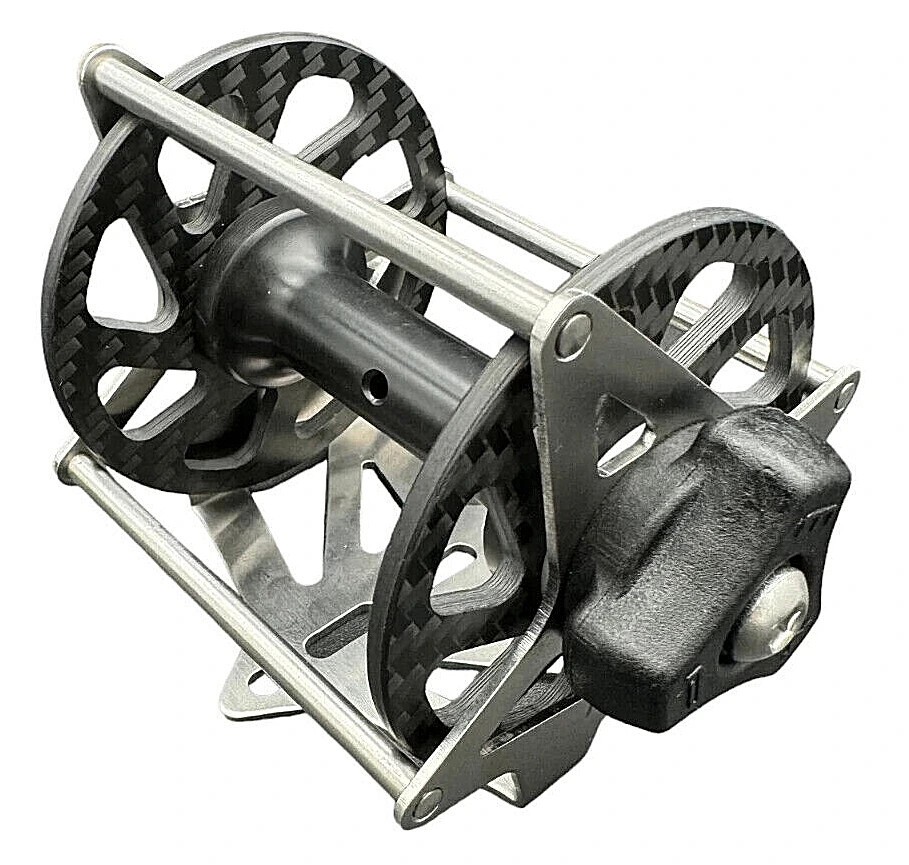 MVD Reel Vertical Carbon Edition