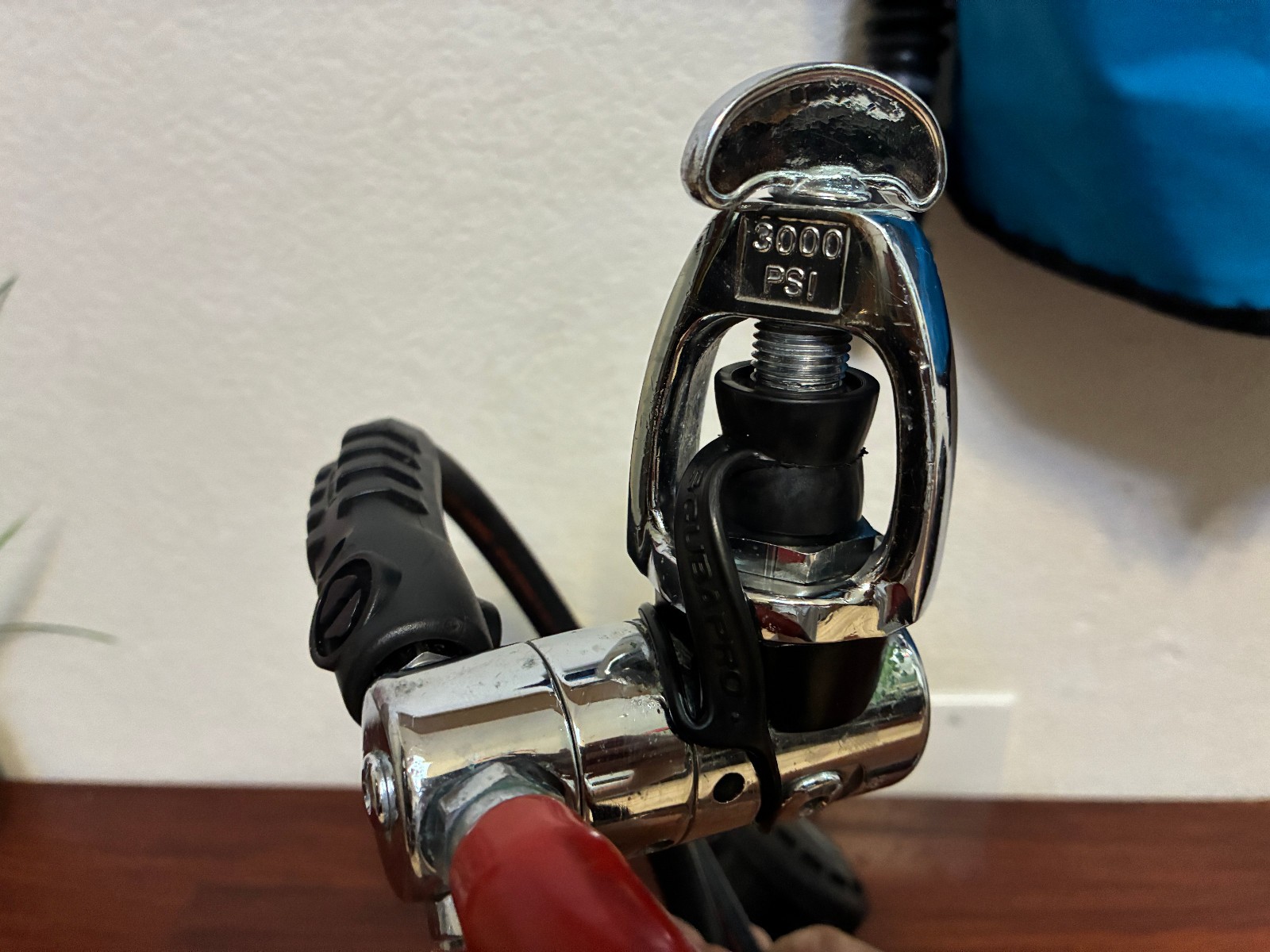 Scubapro G250 + S600 + 3000 PSI First Stage + BCD (M) + Oceanic DataMax Pro