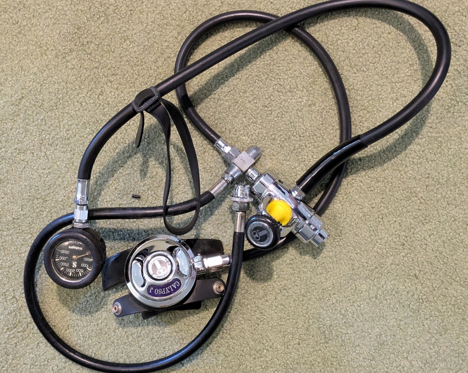 Vintage US Divers Calypso J scuba regulator