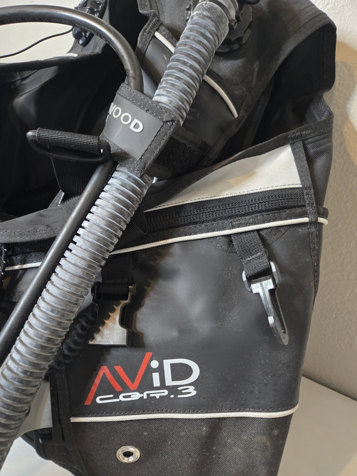 Sherwood Avid CQR-3 Scuba Diving BCD Weight Integrated Buoyancy Comp. Medium