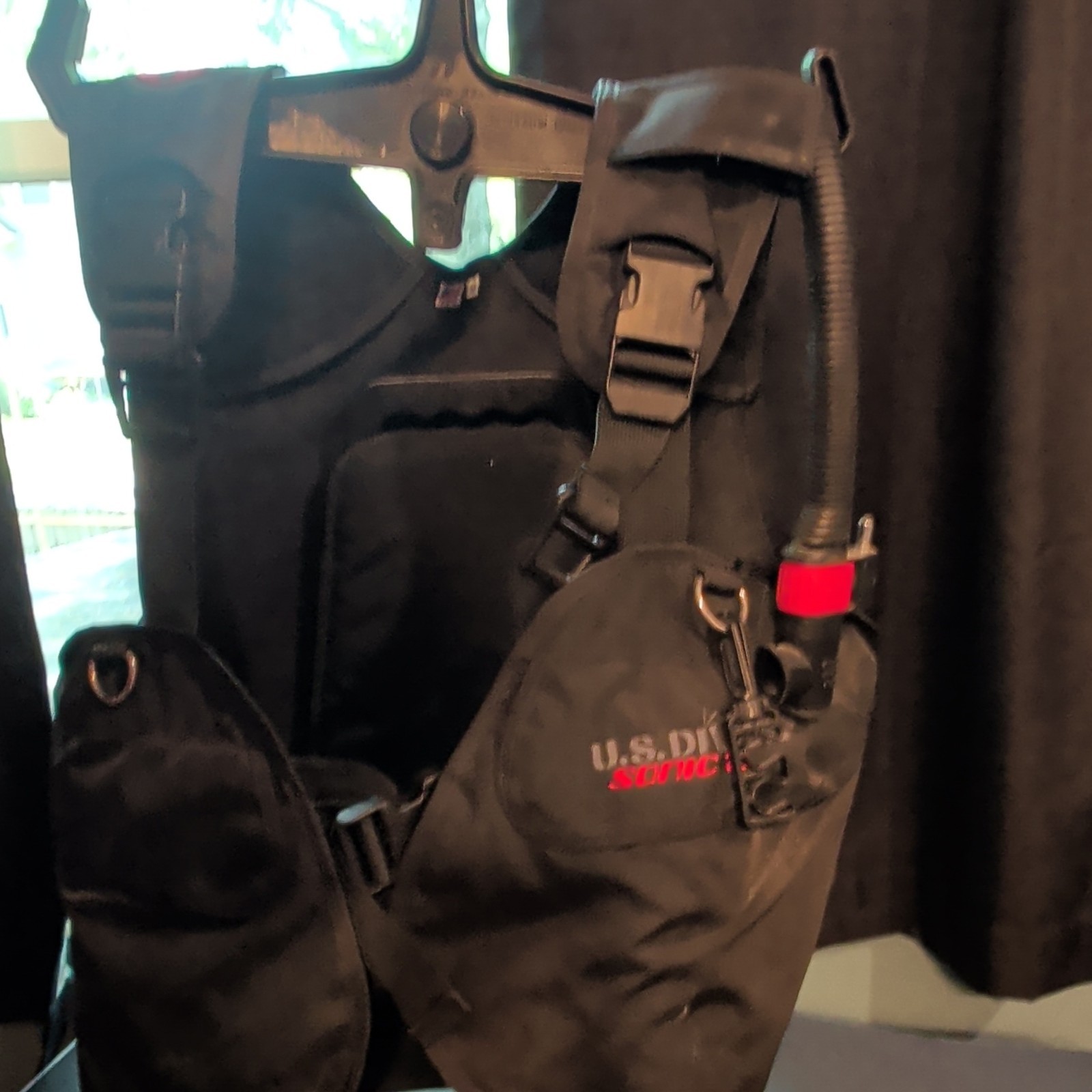 U.S. Divers Sonic 2 Scuba BCD Buoyancy Compensator Vest, Medium (MPN 7802-25)