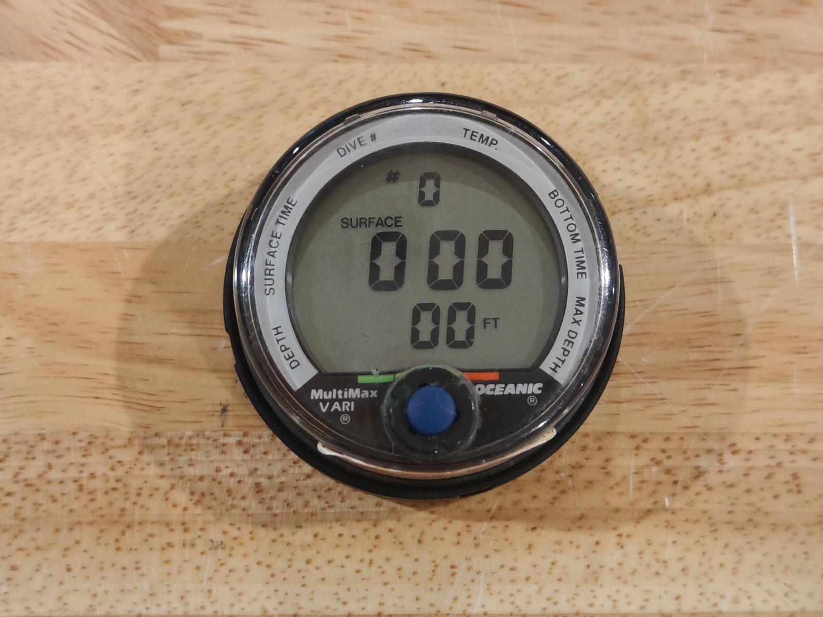 Oceanic Multi-Max Vari Dive Computer Air Only, Great For a Backup