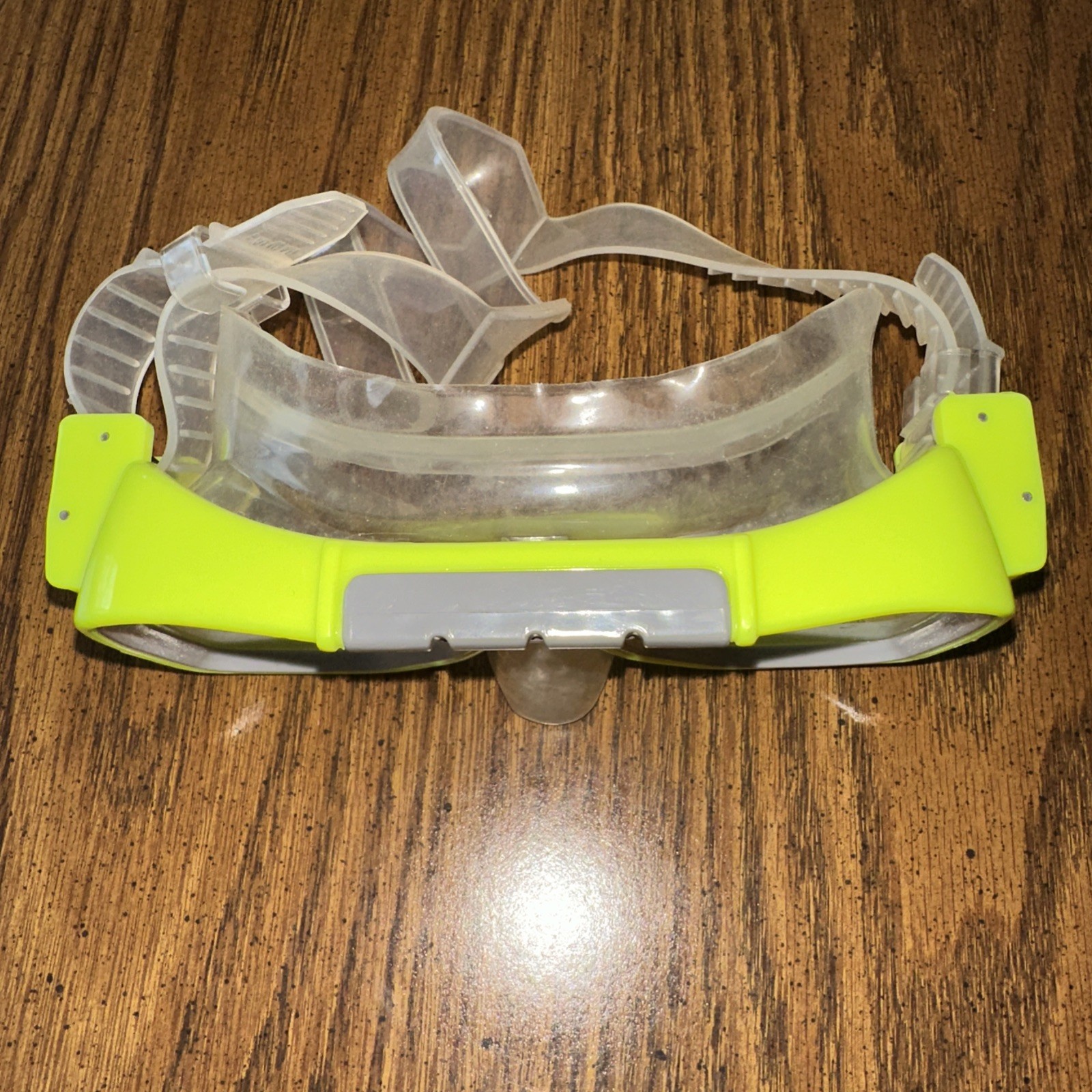 Unbranded Dive/Snorkel Mask Hi-vis Yellow/green Frame Clear Silicone Skirt Used
