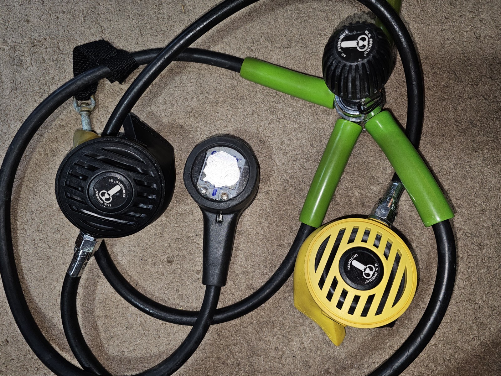 Scuba Gear Lot/Bundle: BCD Vest, Regs, Gauge, tank, Fins, Wetsuits, Mask, Gloves