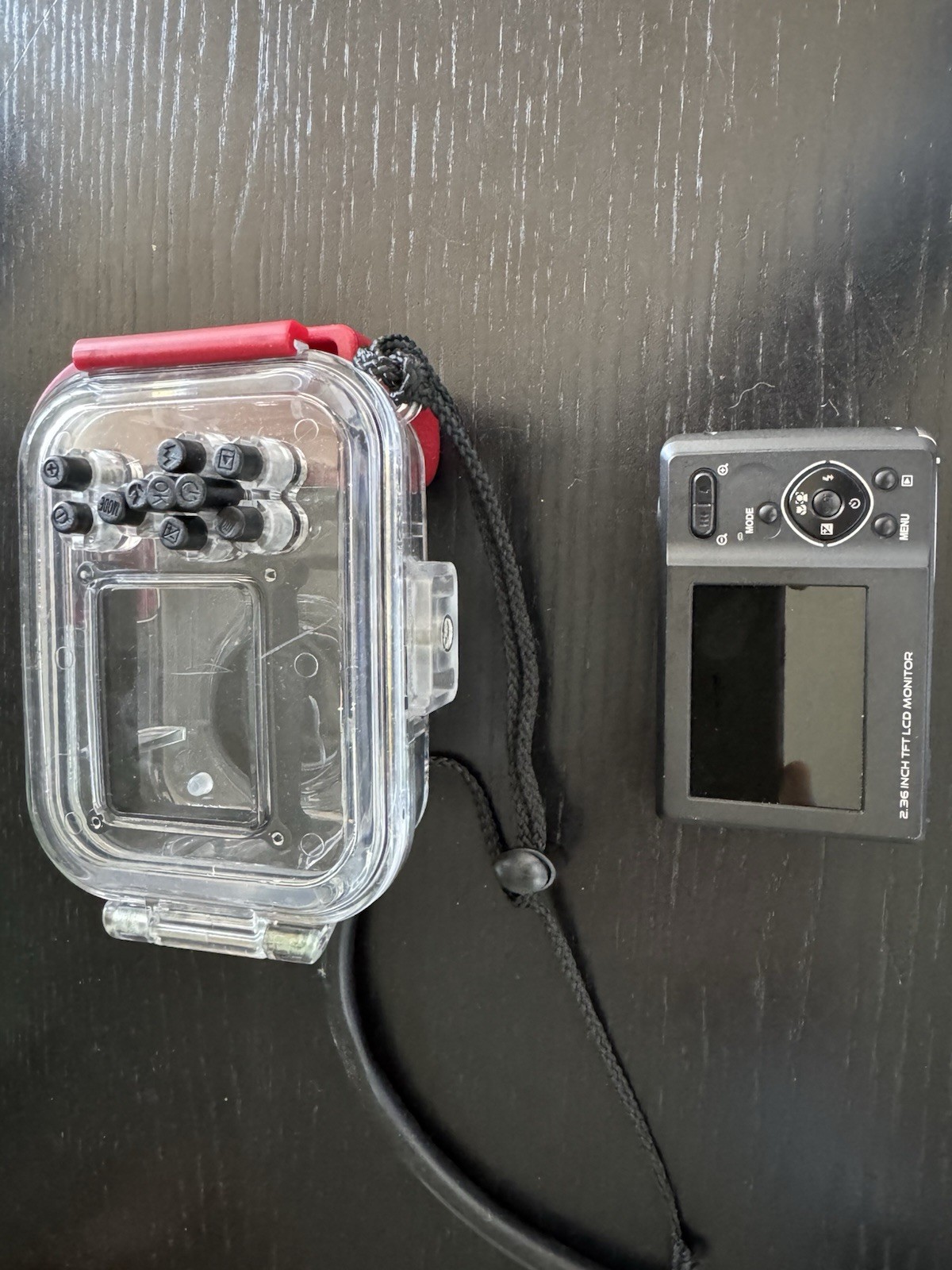 Intova IC-600 Digital Sports Camera case 6.0MP 2.4″ LCD Underwater Waterproof