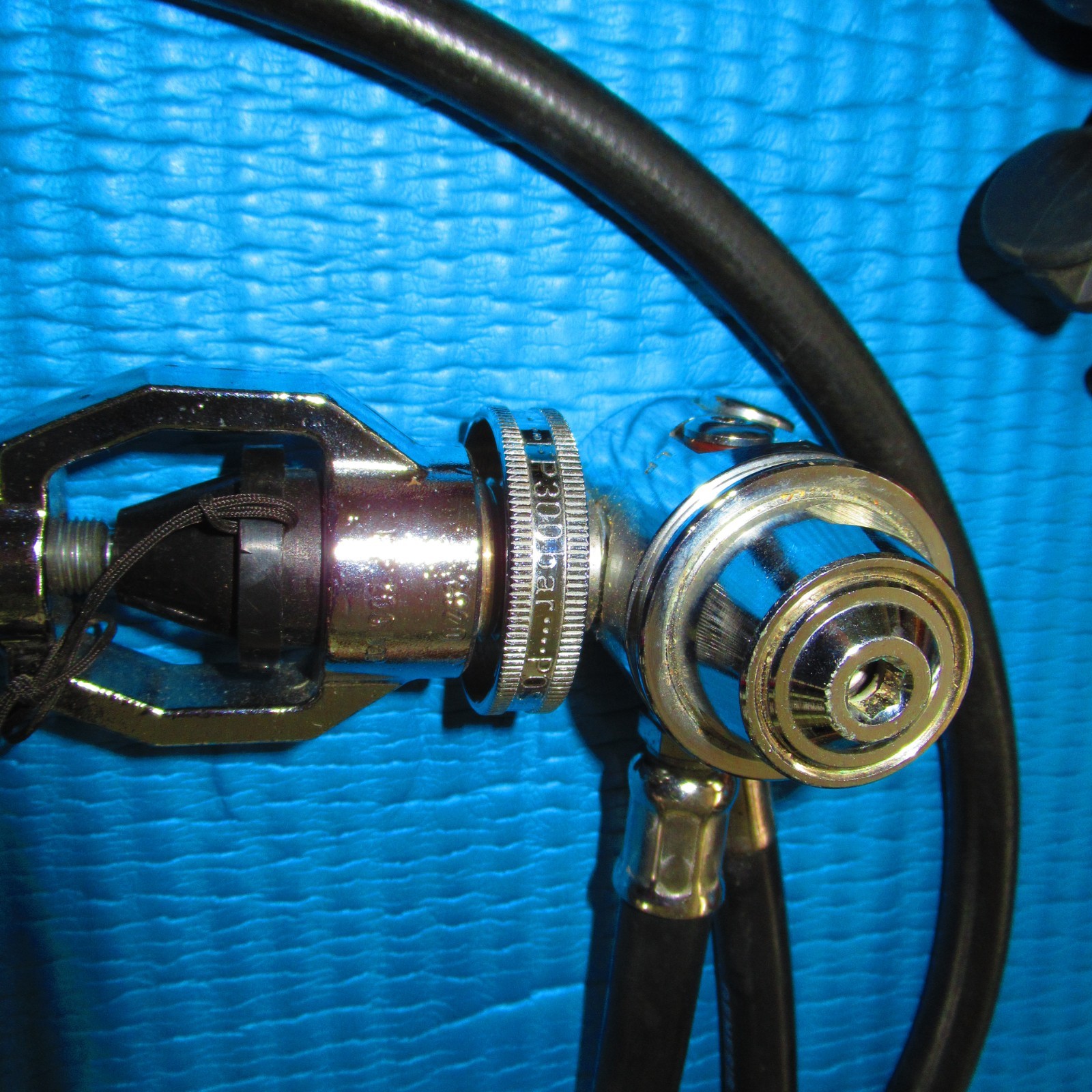 Vintage Poseidon 3960 1st Stage Scuba Diving Regulator with Cyklon 2nd Stage.