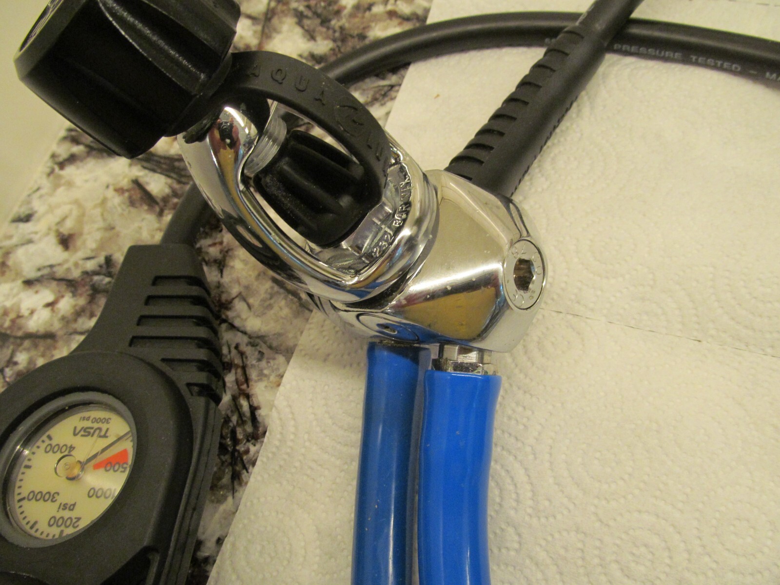 Tusa Imprex II IQ-400, 3000 PSI Gauge, Compass, Aqua Lung Micra Adj Regulator