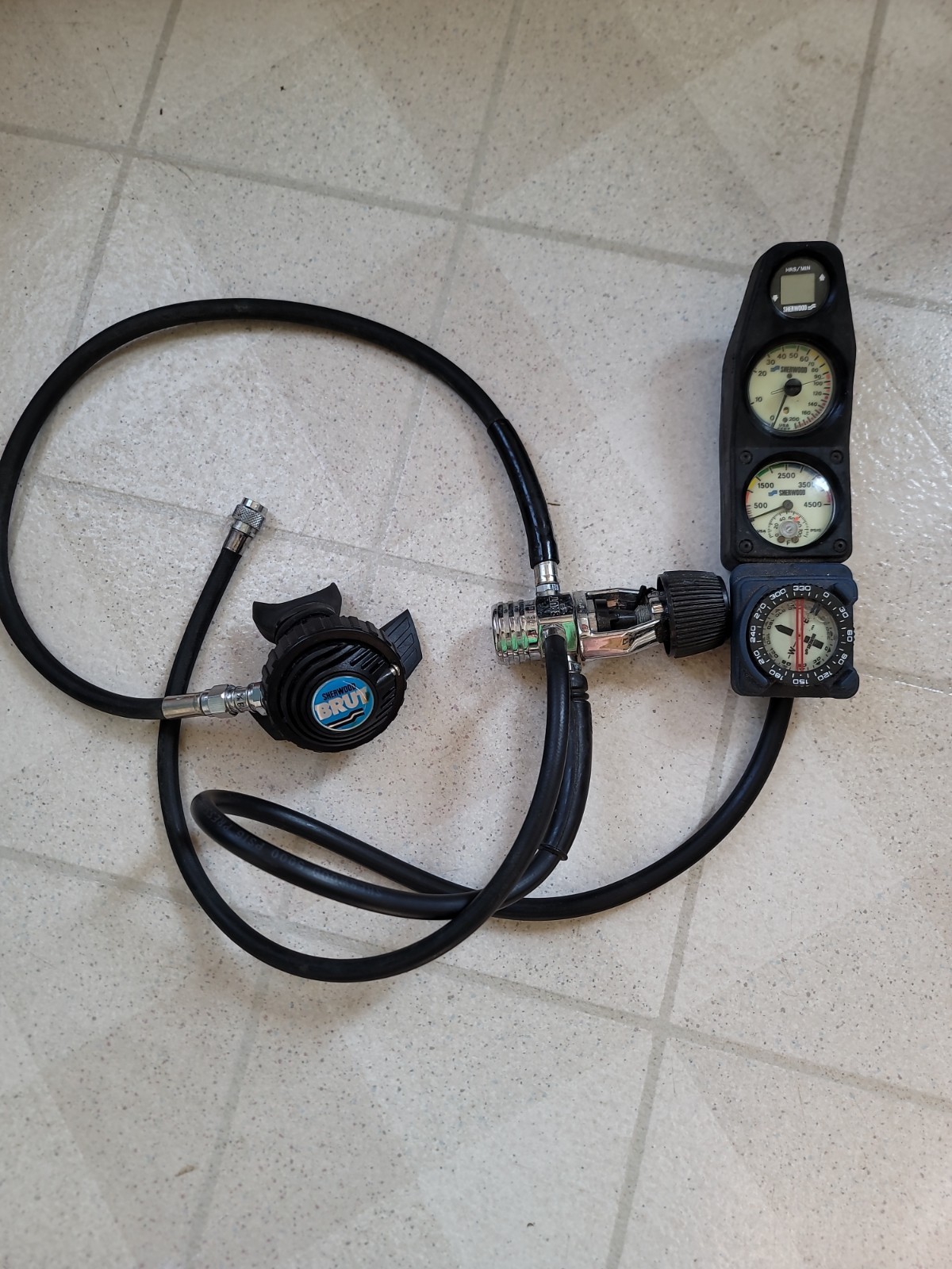 Sherwood Brut Scuba Regulator Set w/ Octopus & US Divers DS 3 Dive Computer