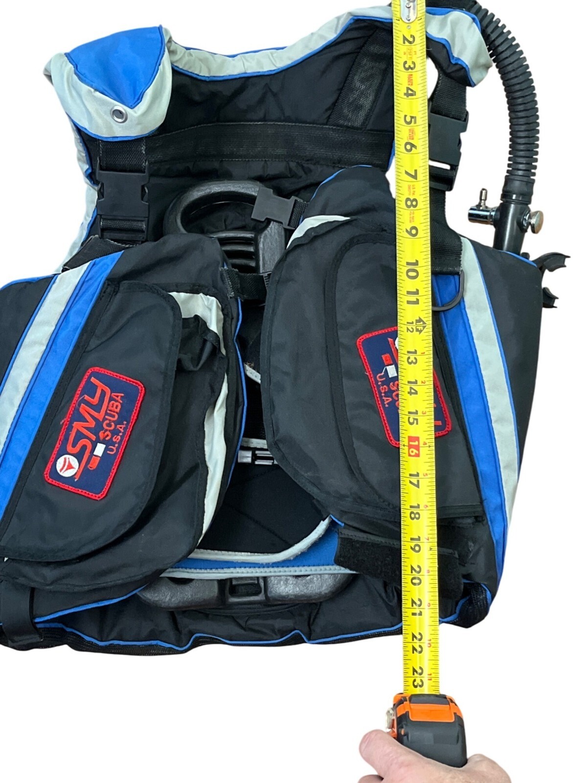 SMY Scuba U.S.A. Buoyancy Compensator Vest Large 45 Lbs Capacity Black & Blue
