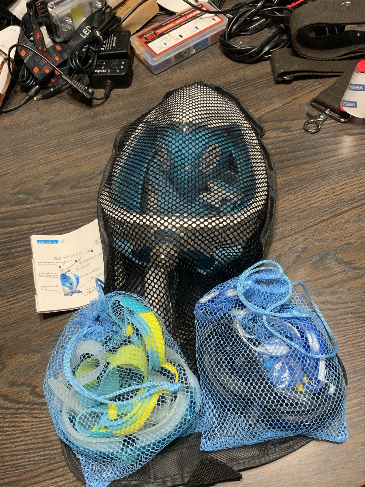 Grohoze Diving Mask And Snorkel & Accessories Incl. 4 Pairs Swimming Goggles