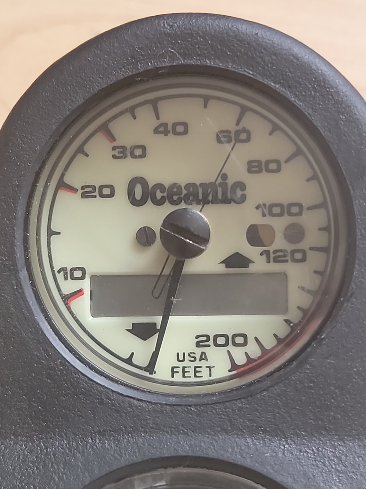 Oceanic 200ft Depth Gauge Puck Scuba Dive Aqualung Regulator Meter UNTESTED READ