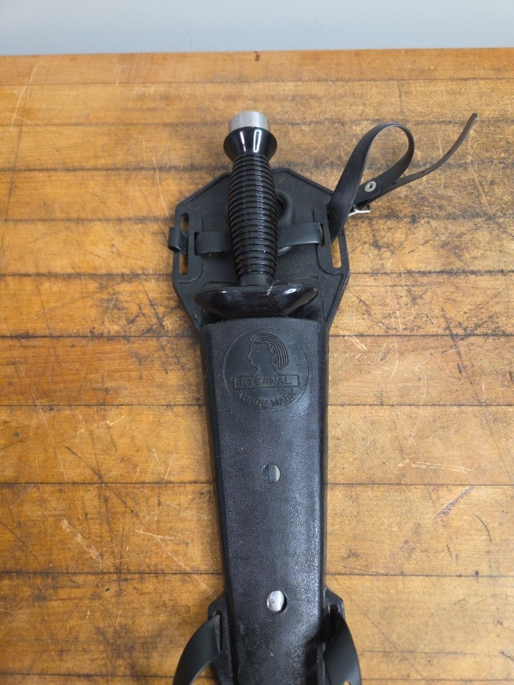 Divers Knife With Black Case External Japan